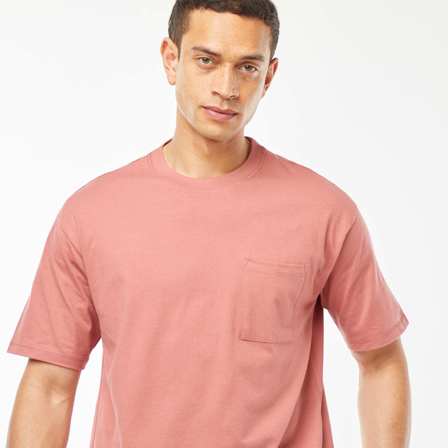 T-shirt uni avec poche poitrine ROSE