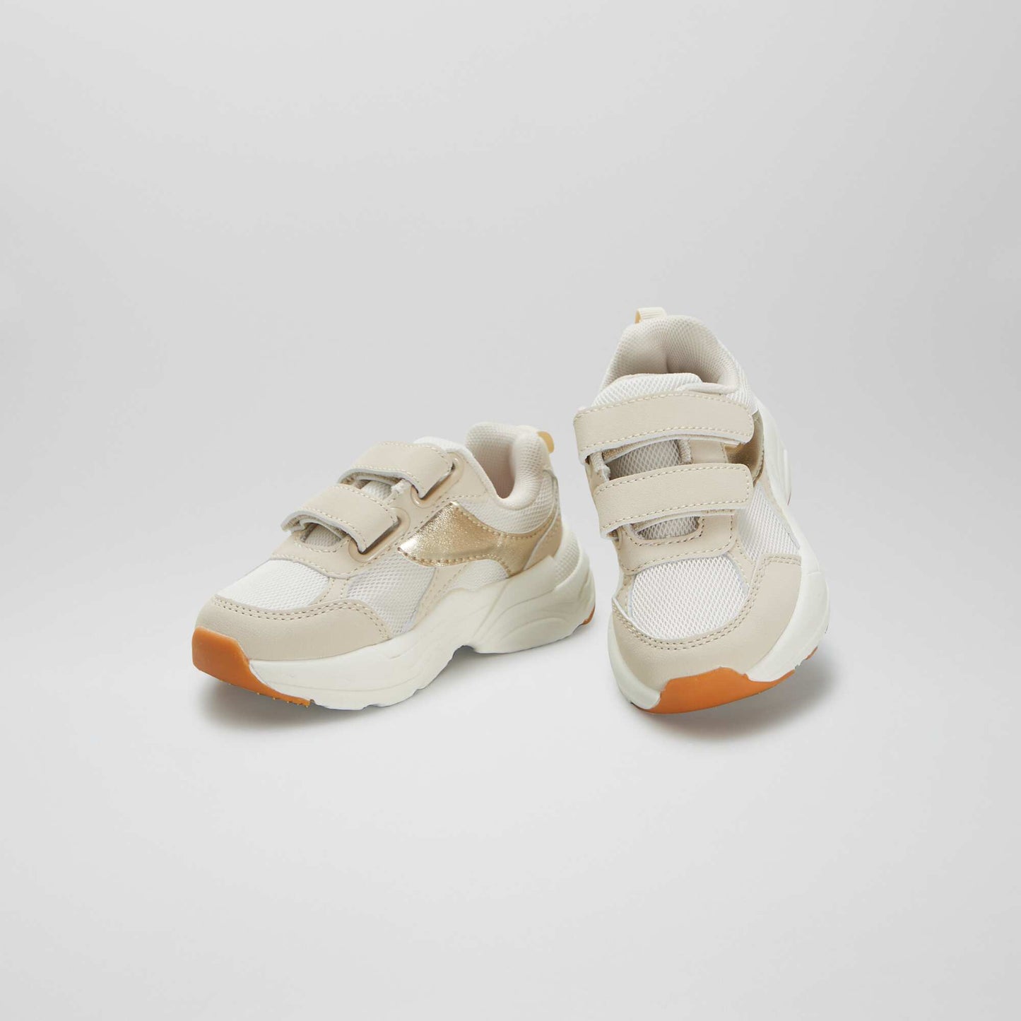Baskets en simili et mesh Beige