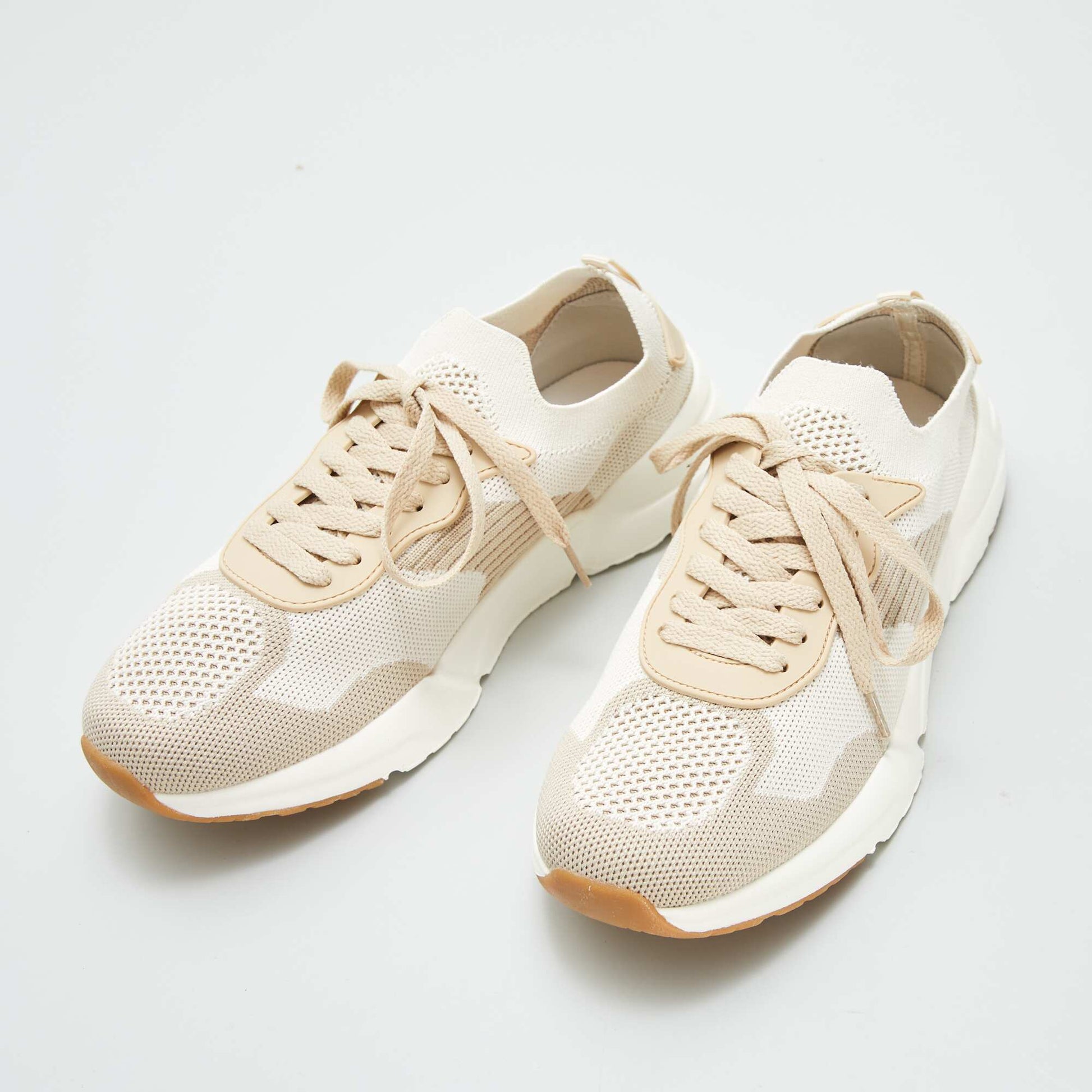 Baskets en mesh Beige