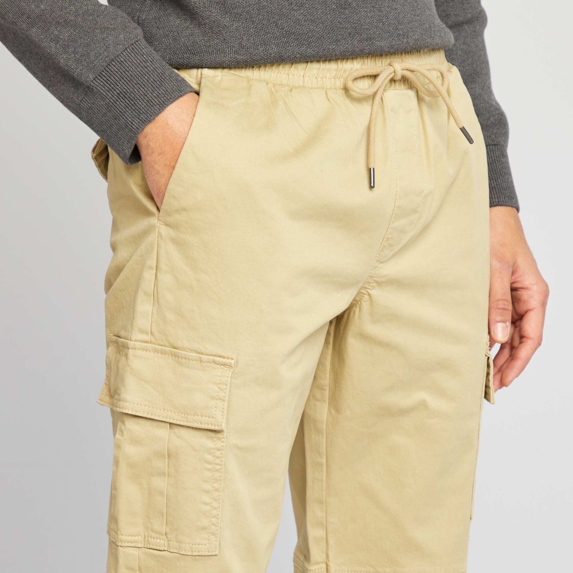 Pantalon multipoches avec ceinture élastique + cordons Vert