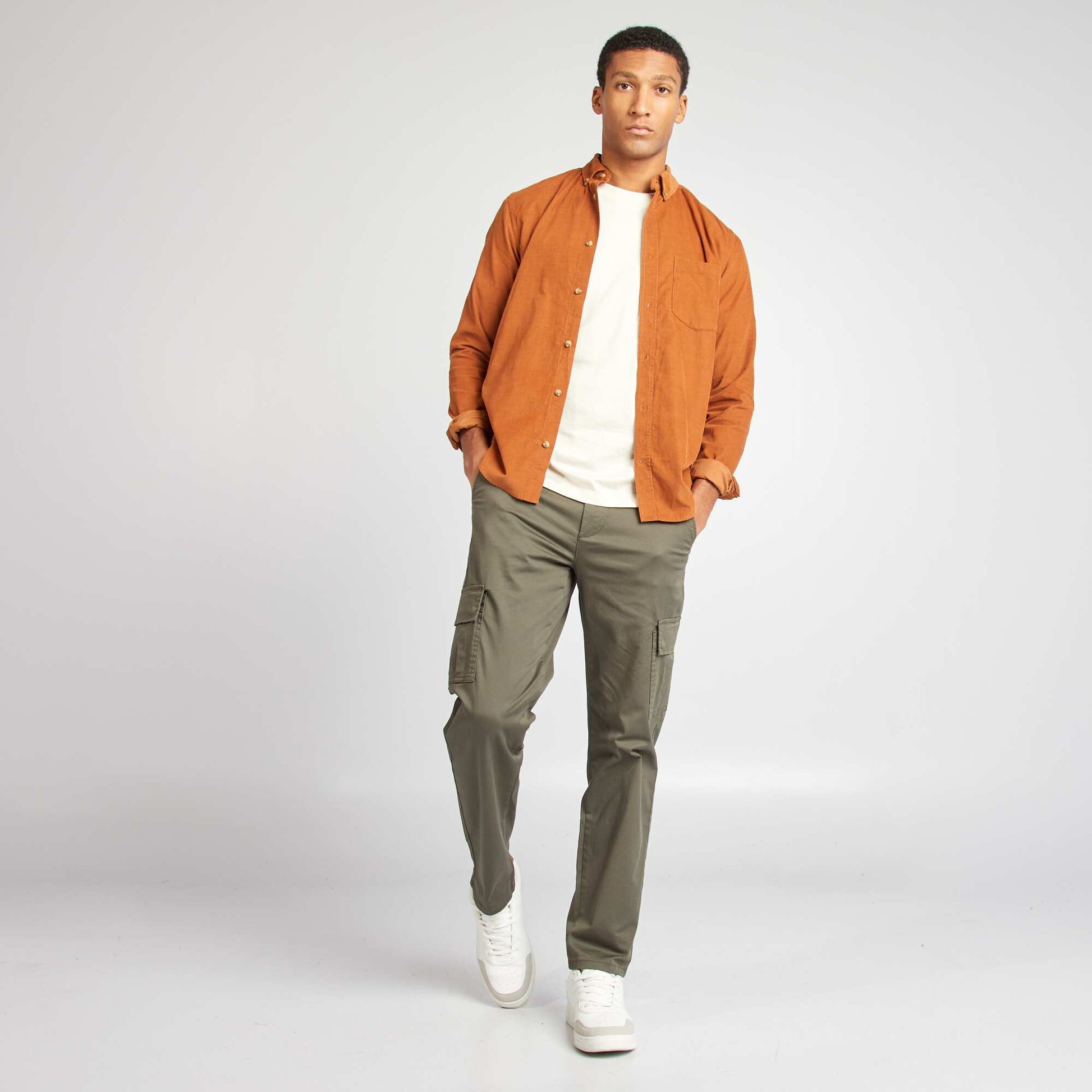 Pantalon multipoches coupe droite KAKI