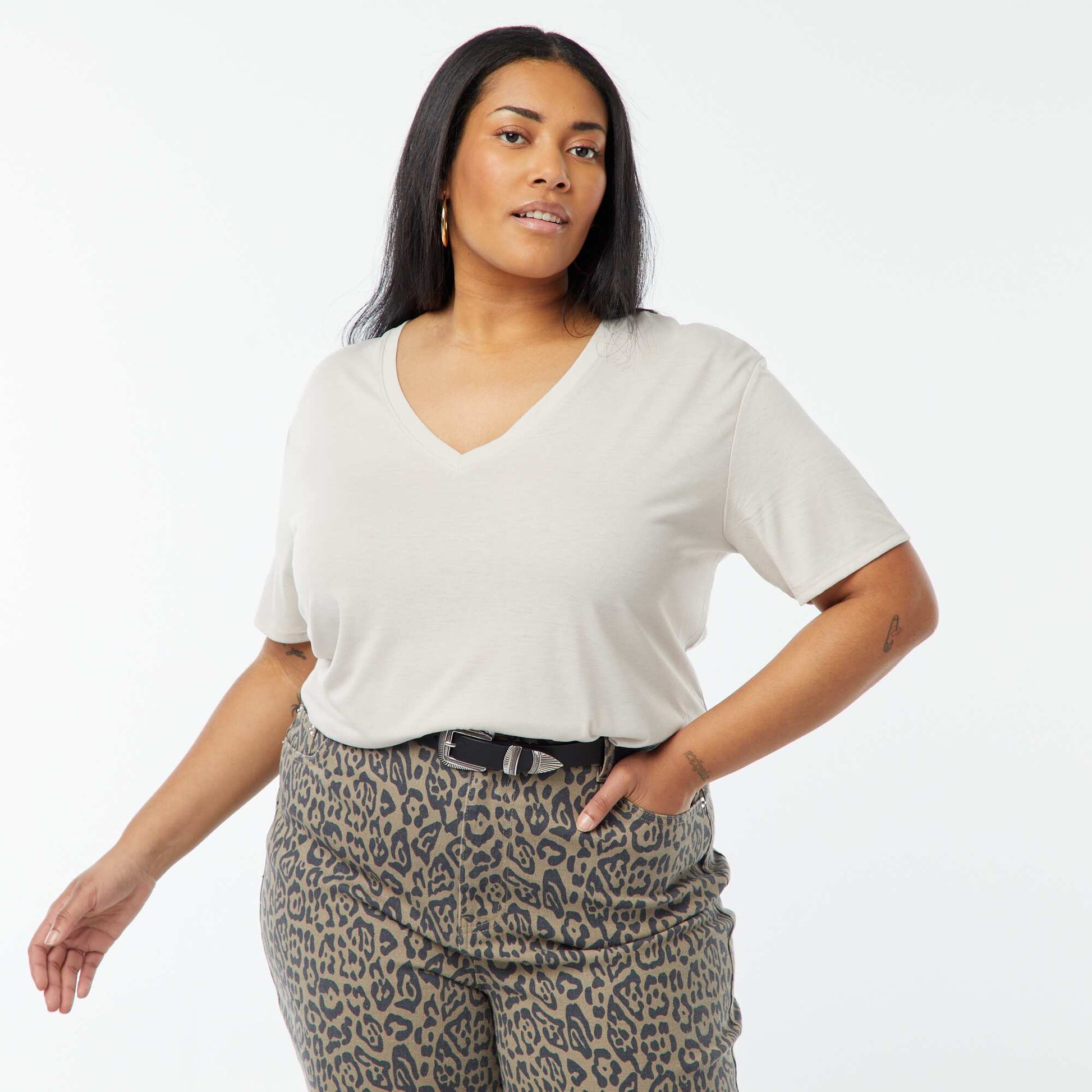 T-shirt basique uni col V GRIS