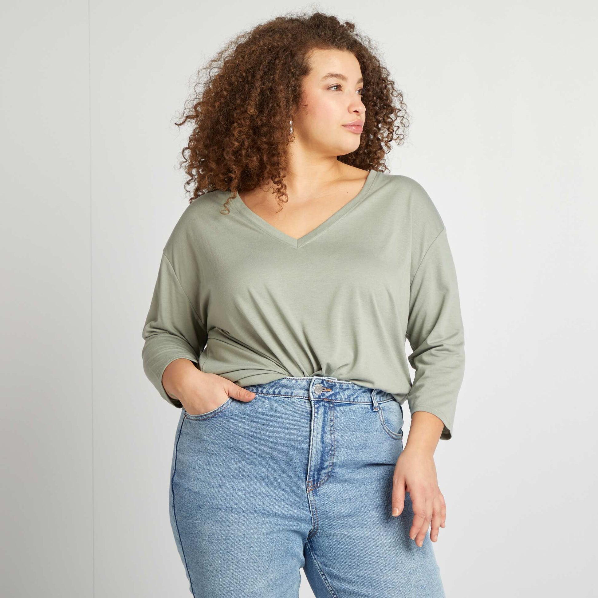 T-shirt long col V VERT