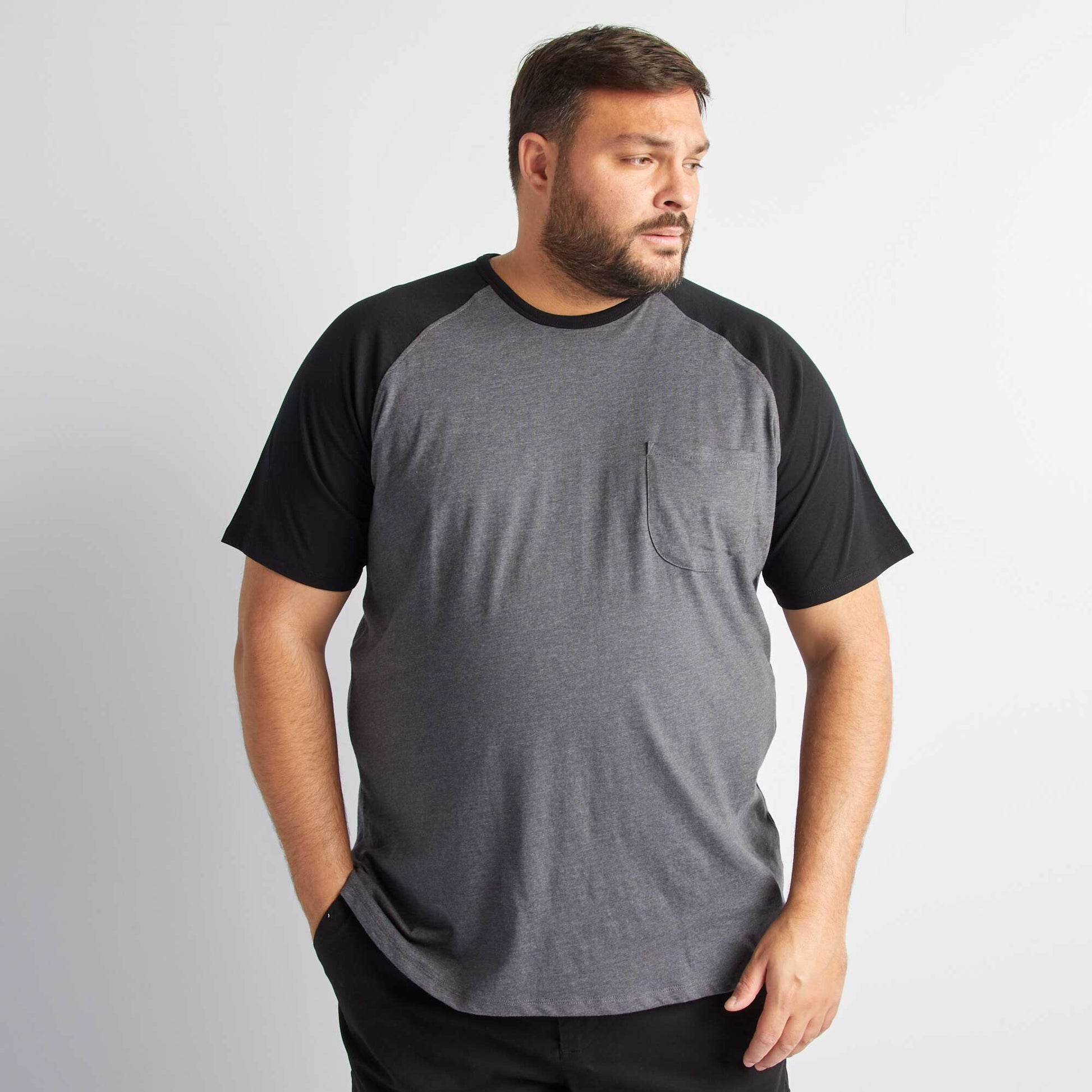 T-shirt Manches courtes raglan avec poche poitrine NOIR