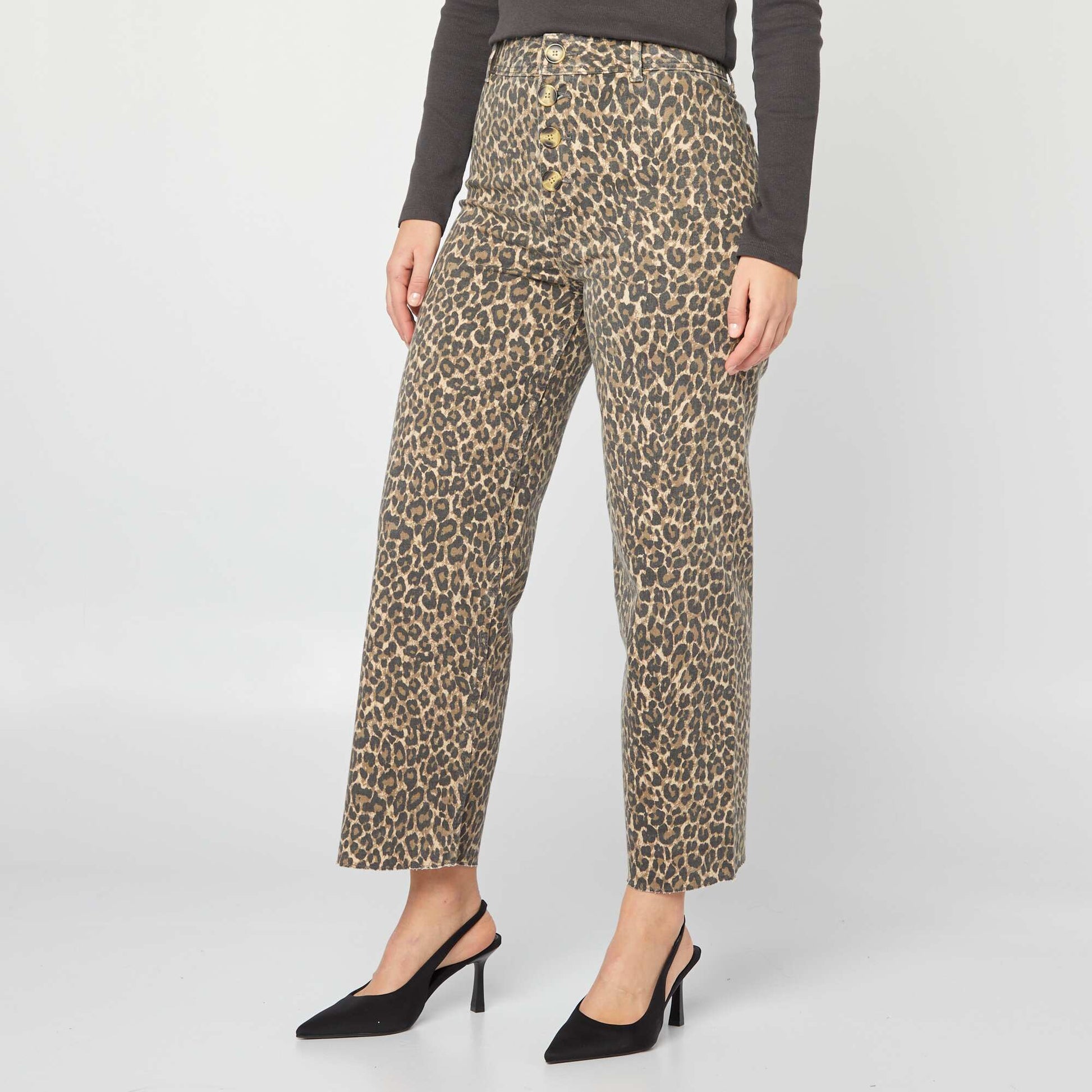 Jean large / wide leg ouverture par boutons fantaisies Beige