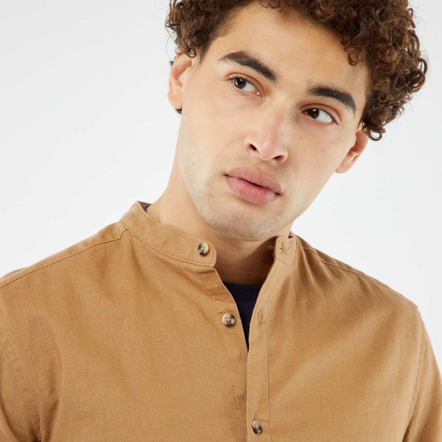 Chemise unie manches courtes col mao BEIGE