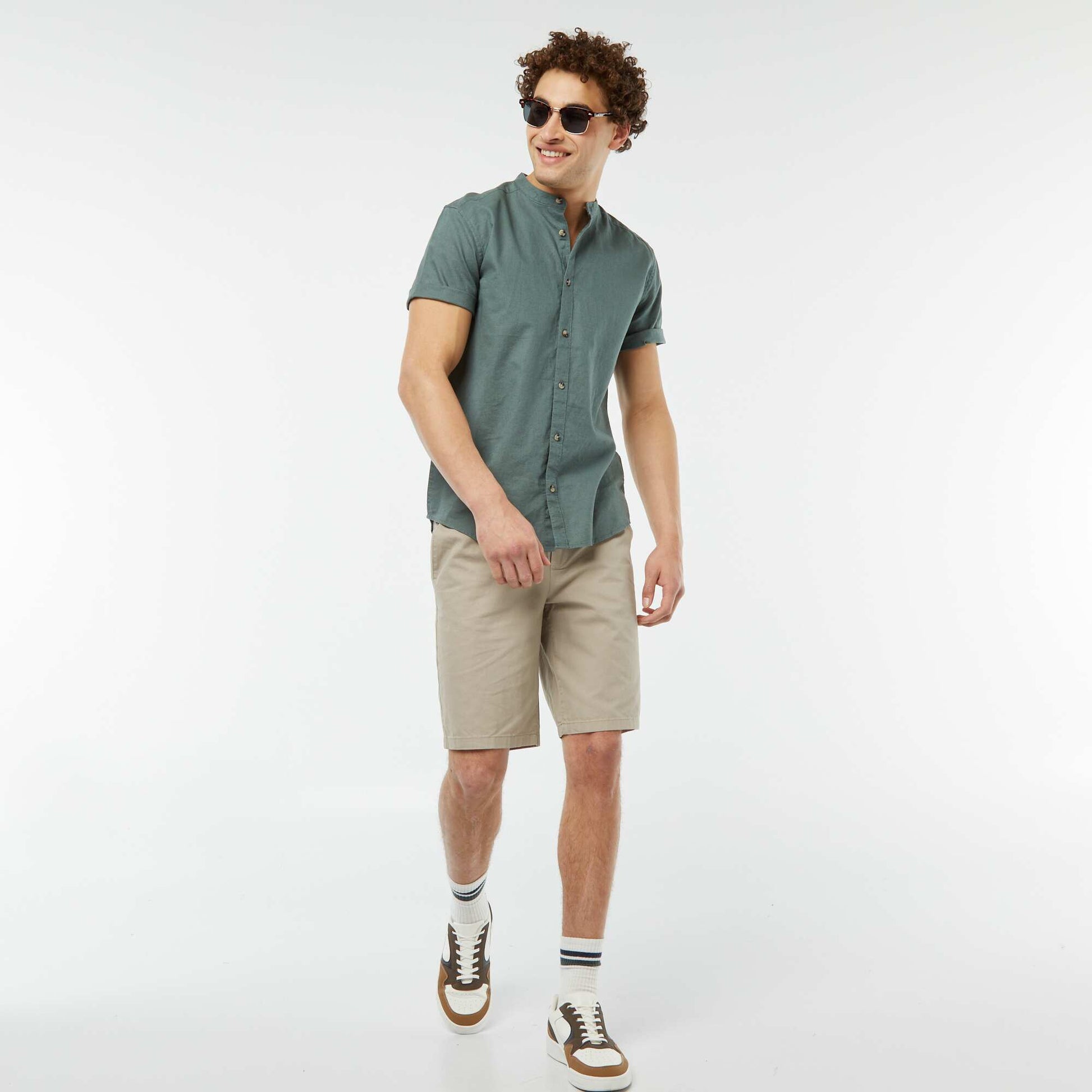 Chemise unie mùanches courtes col mao VERT
