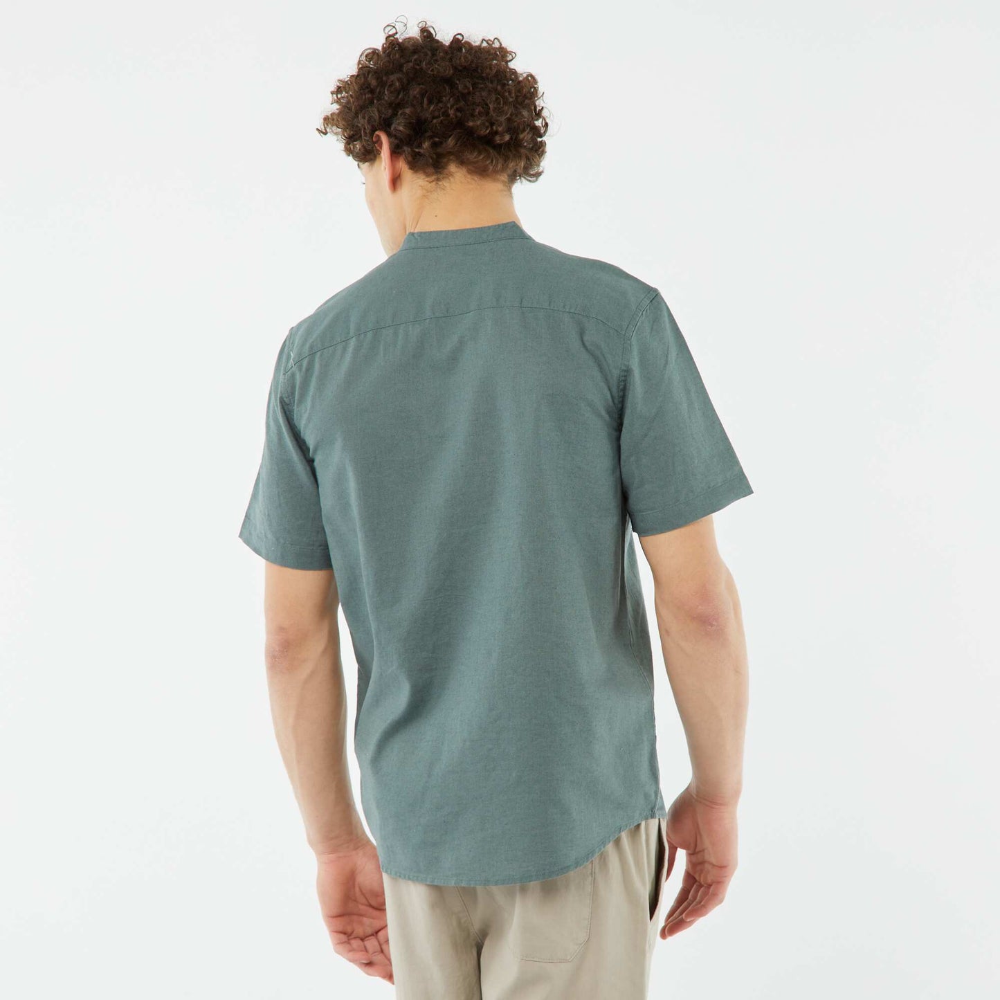Chemise unie mùanches courtes col mao VERT