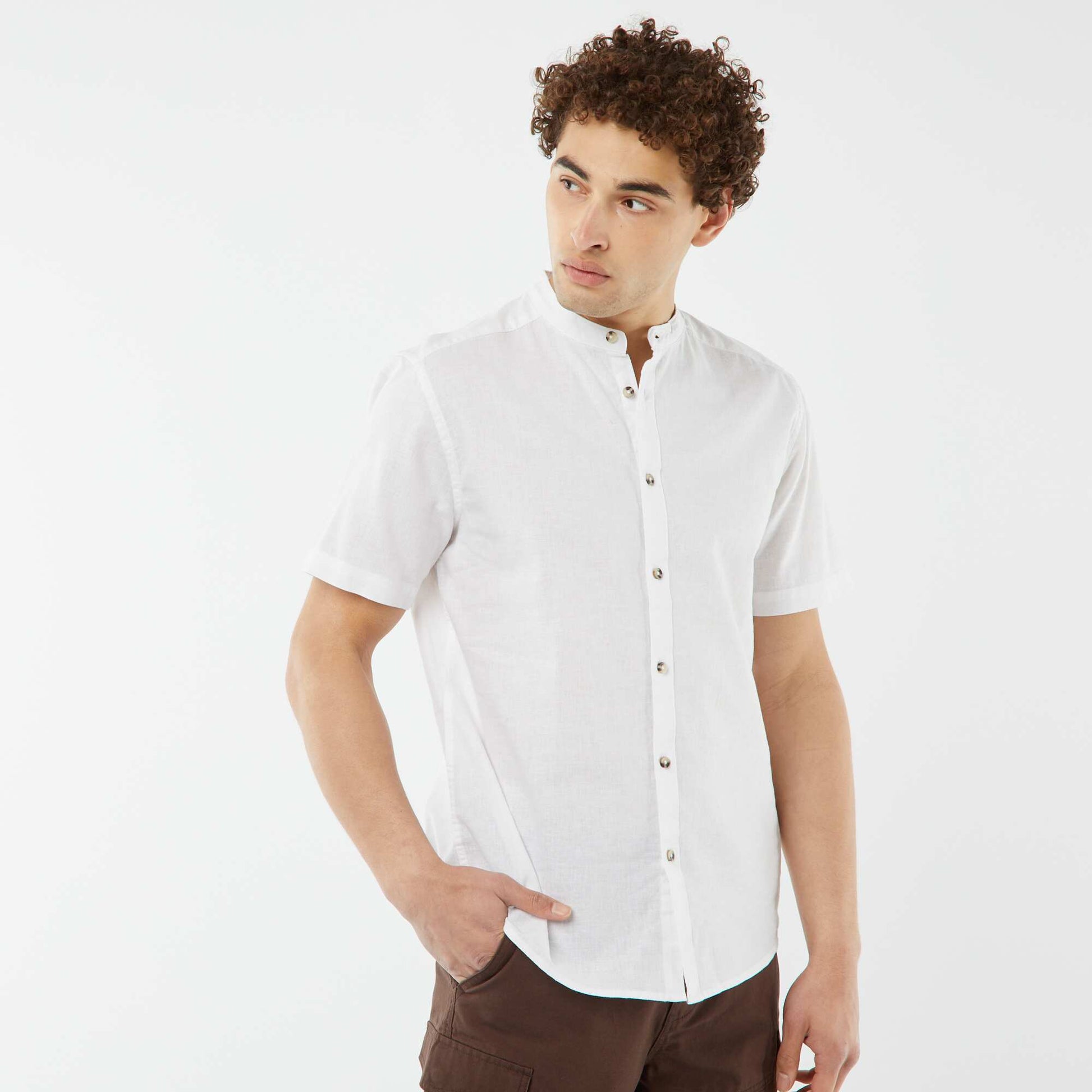 Chemise unie mùanches courtes col mao BLANC