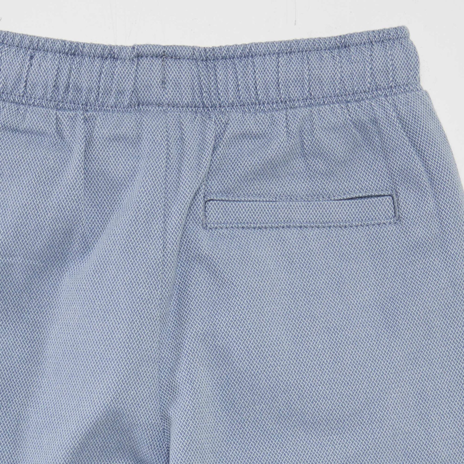 Pantalon chevrons avec poches à rabats Bleu