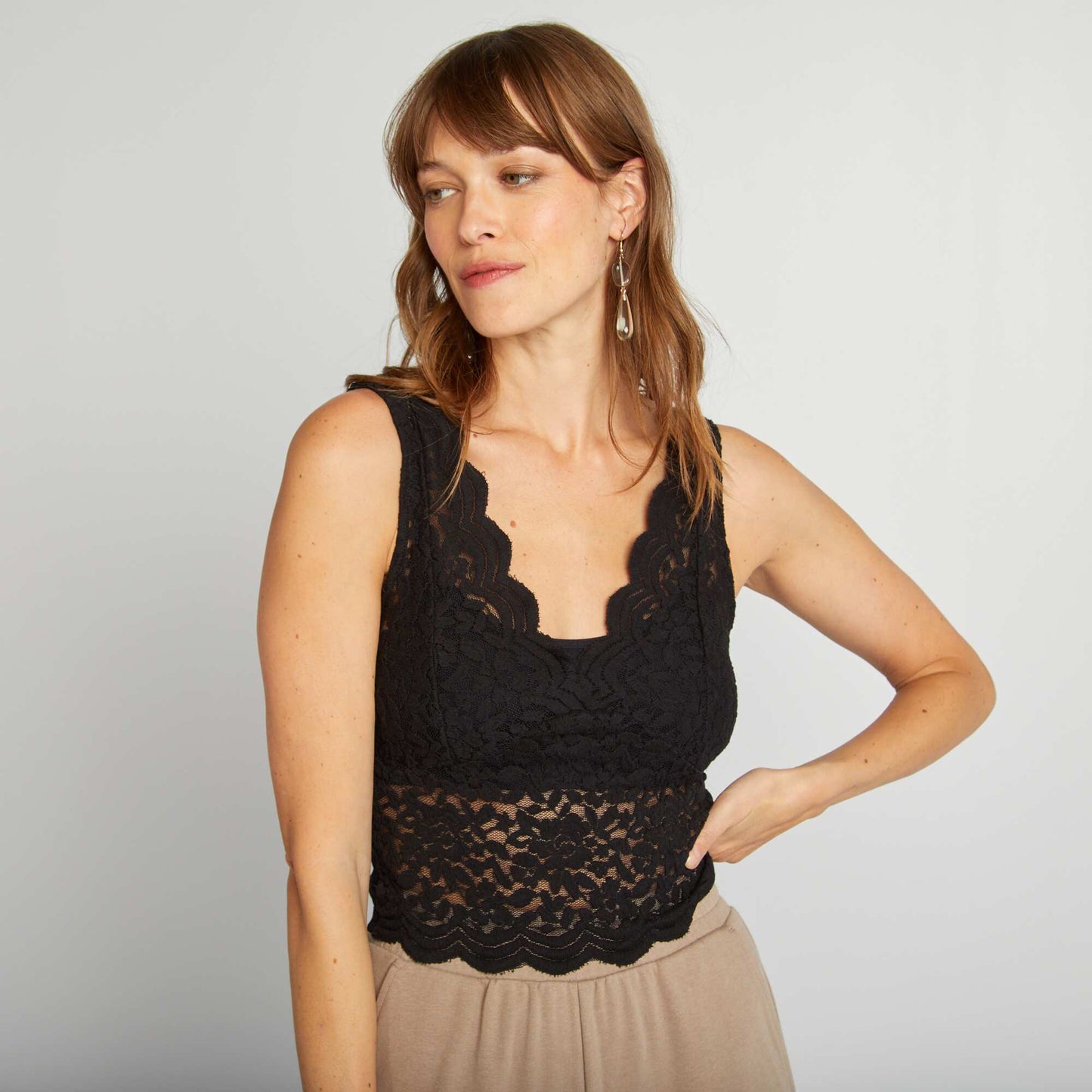 D bardeur crop top en dentelle noir