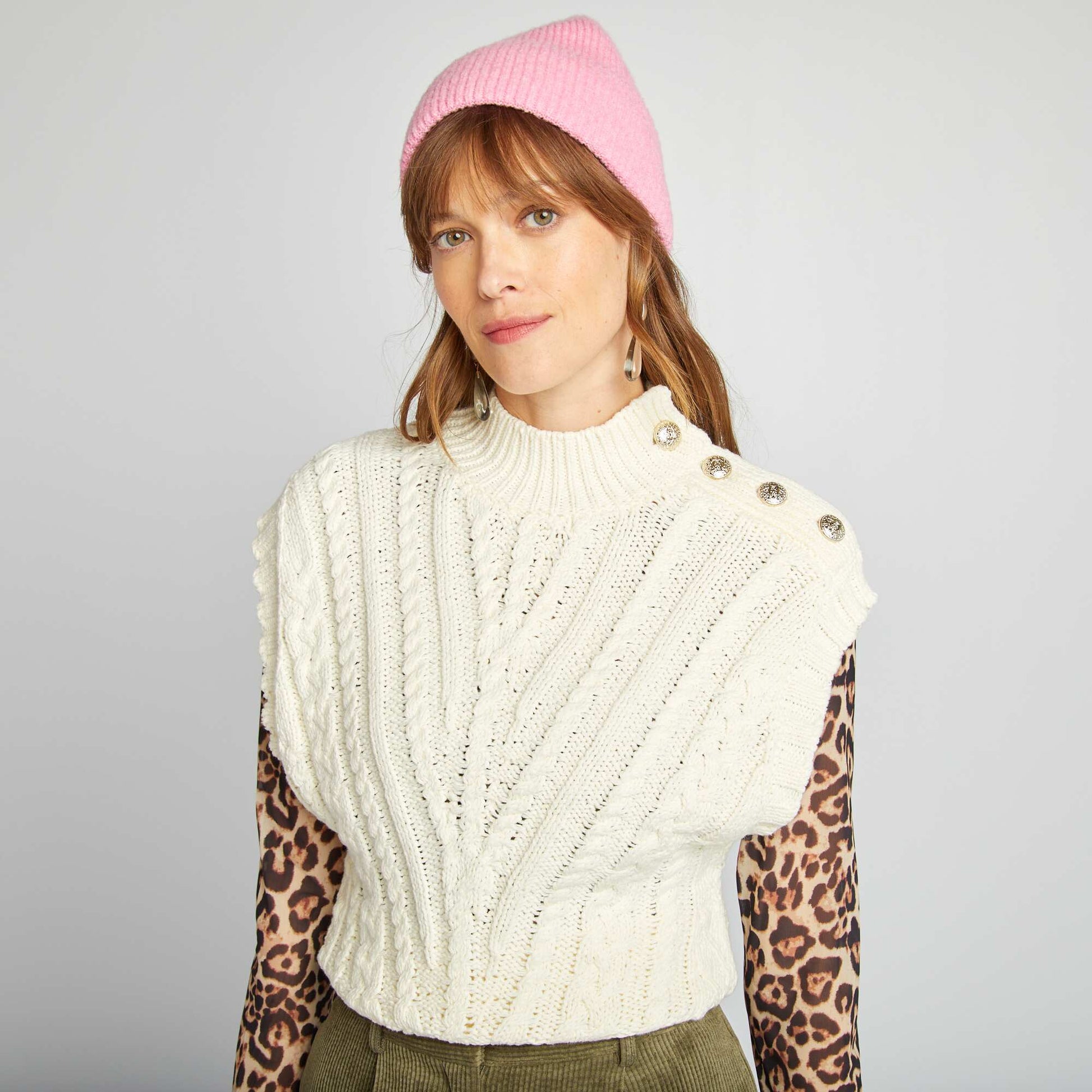 Pull sans manches avec boutons fantaisie Beige
