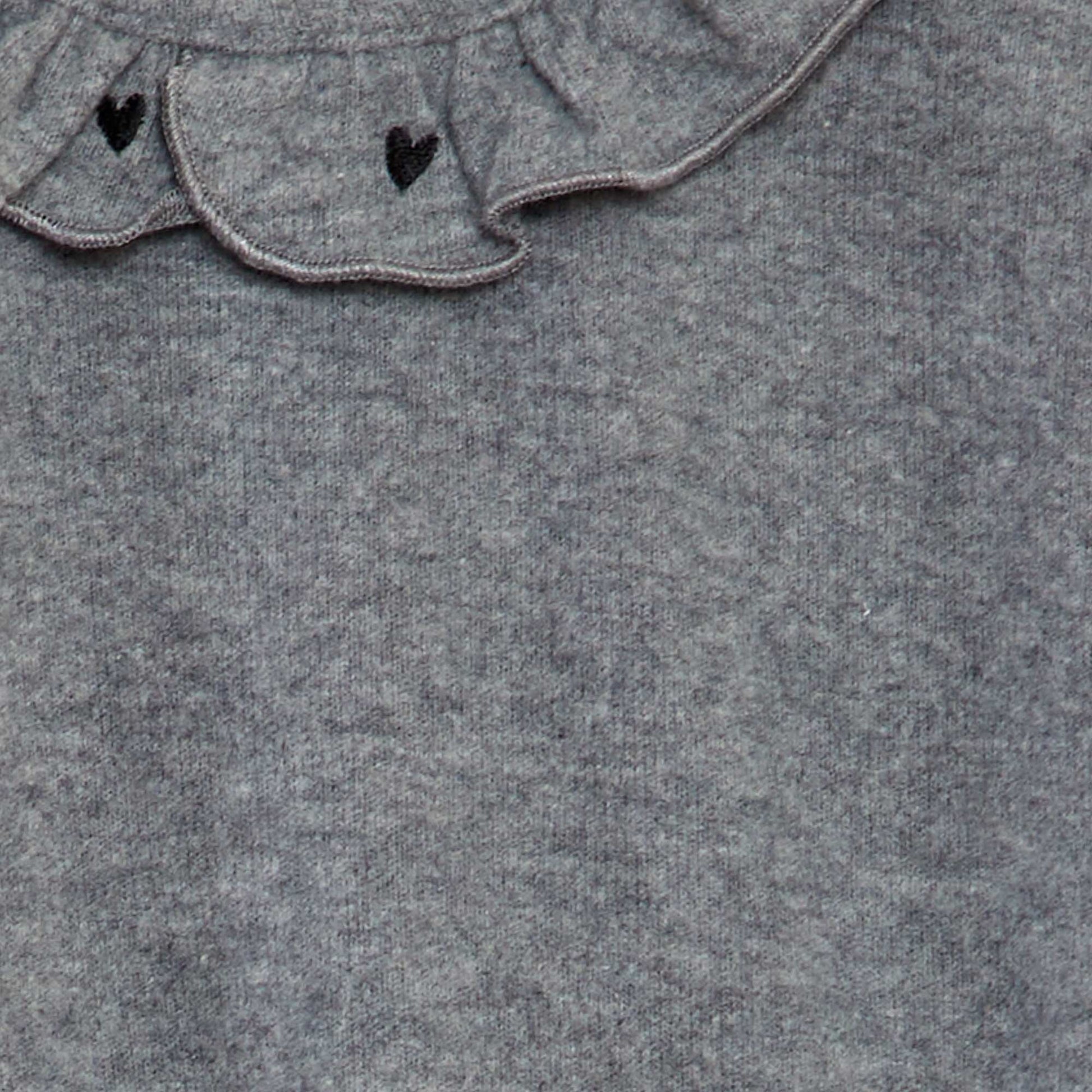Pull en maille doudou col volantée GRIS