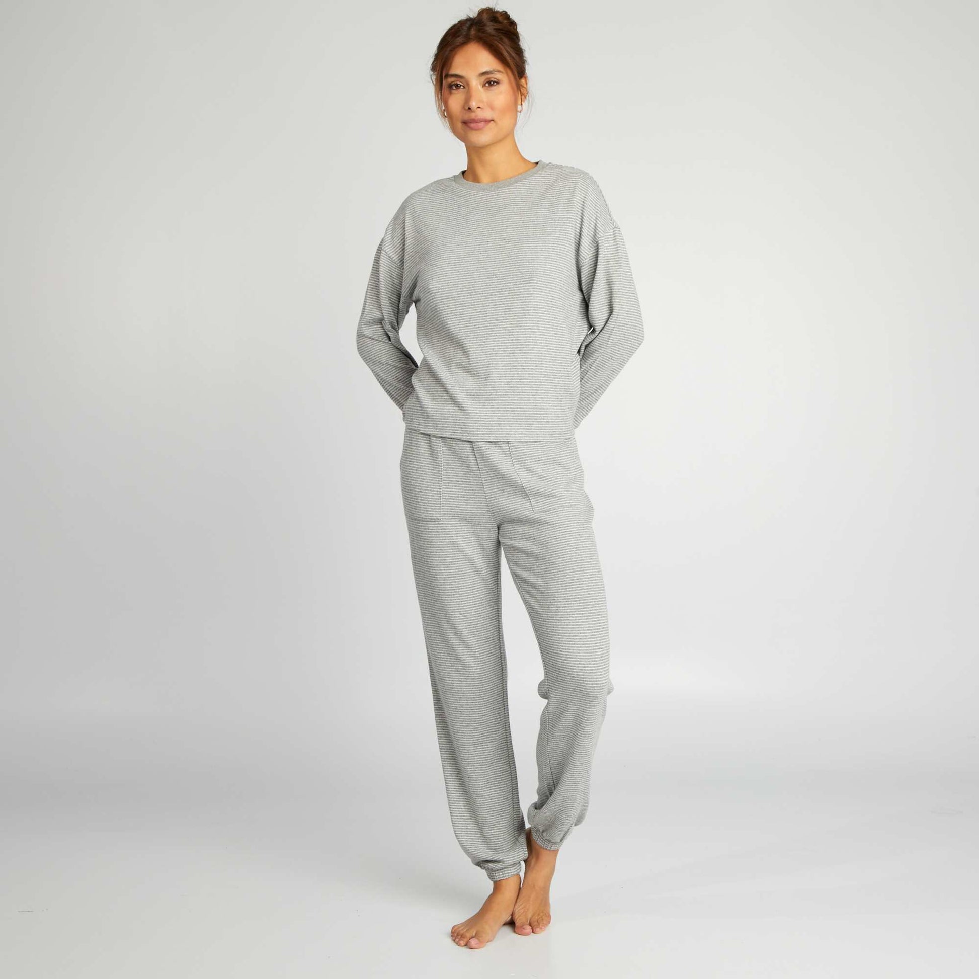 Ensemble pyjama t-shirt + pantalon - 2 pièces Gris
