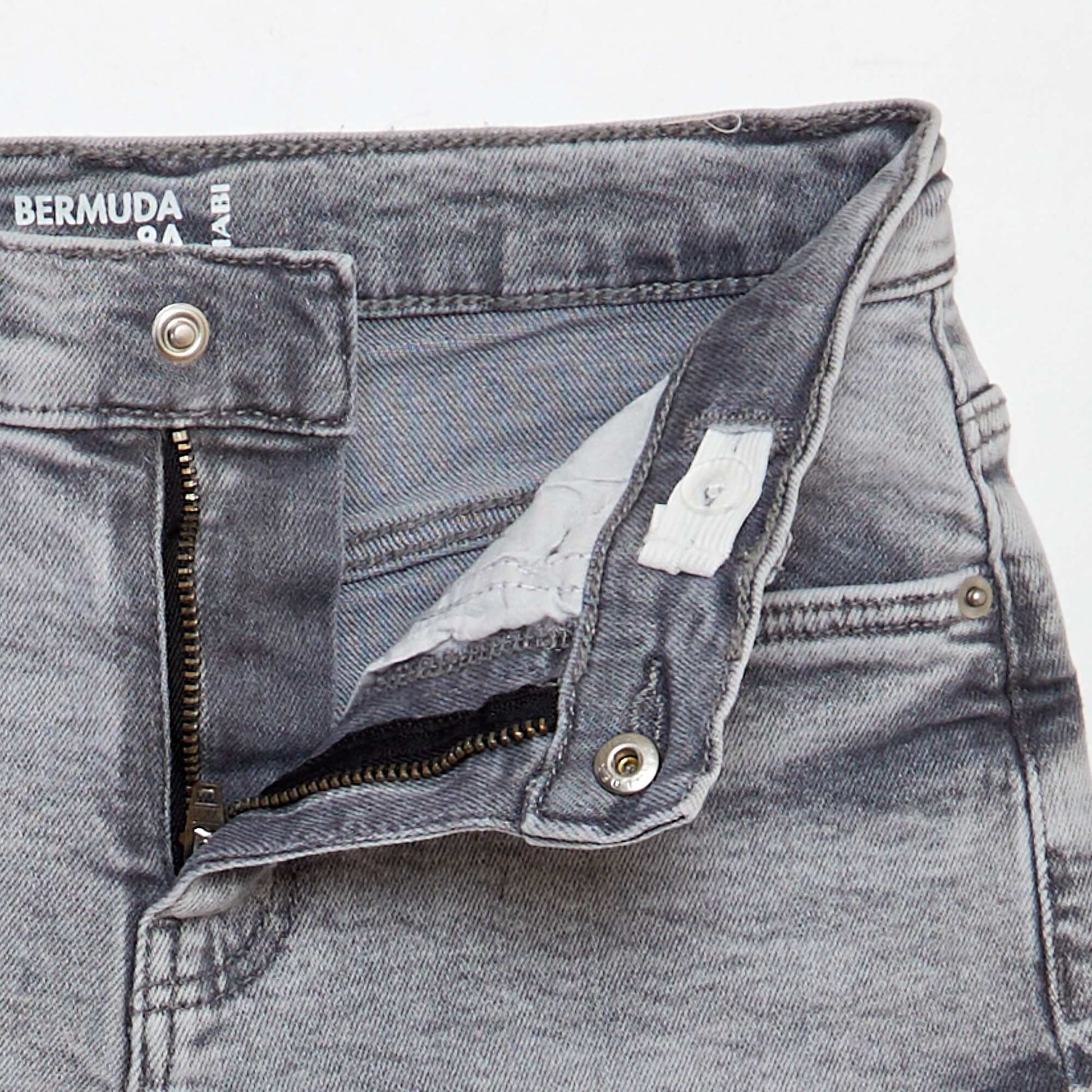Bermuda en jean GRIS