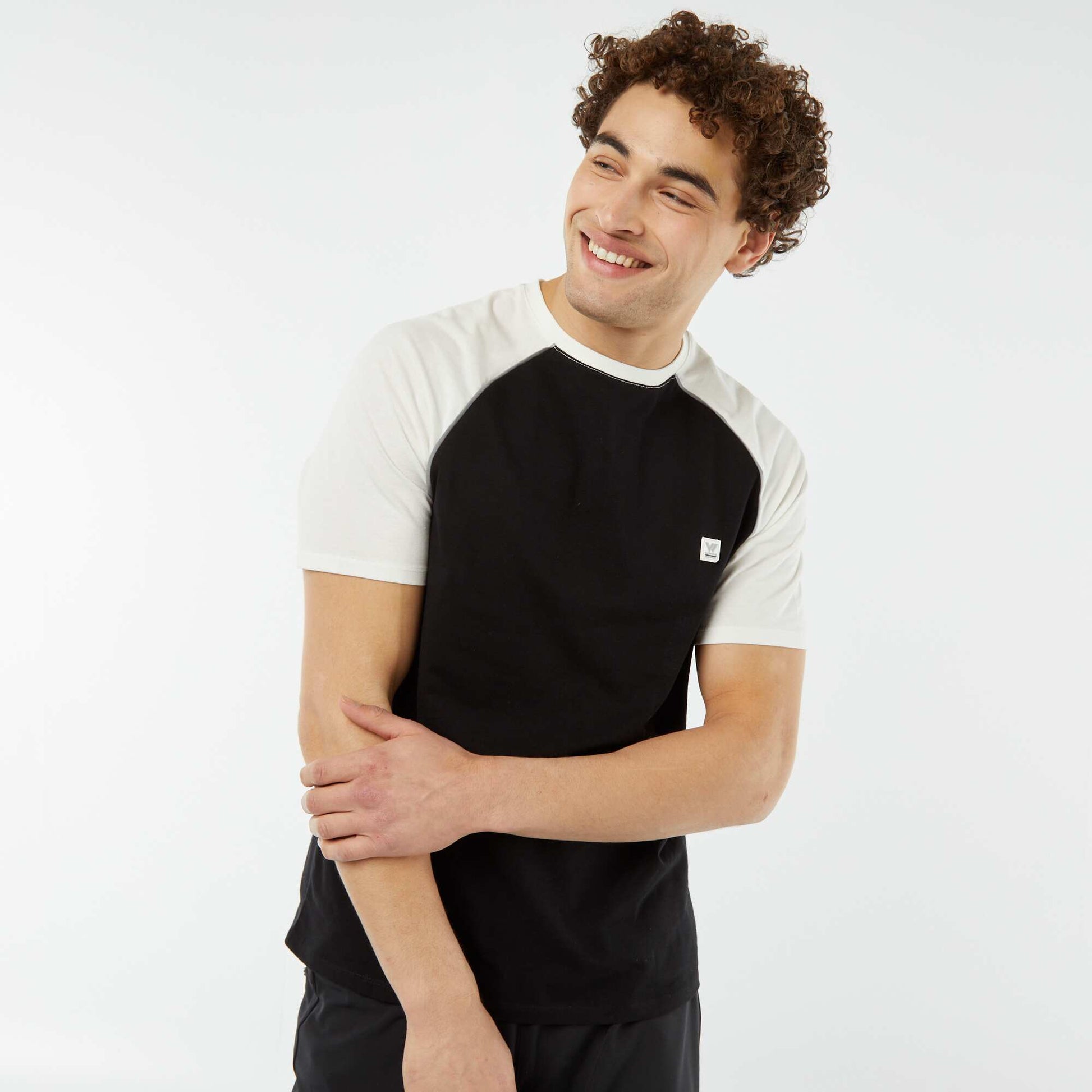 T-shirt à manches courtes raglan NOIR
