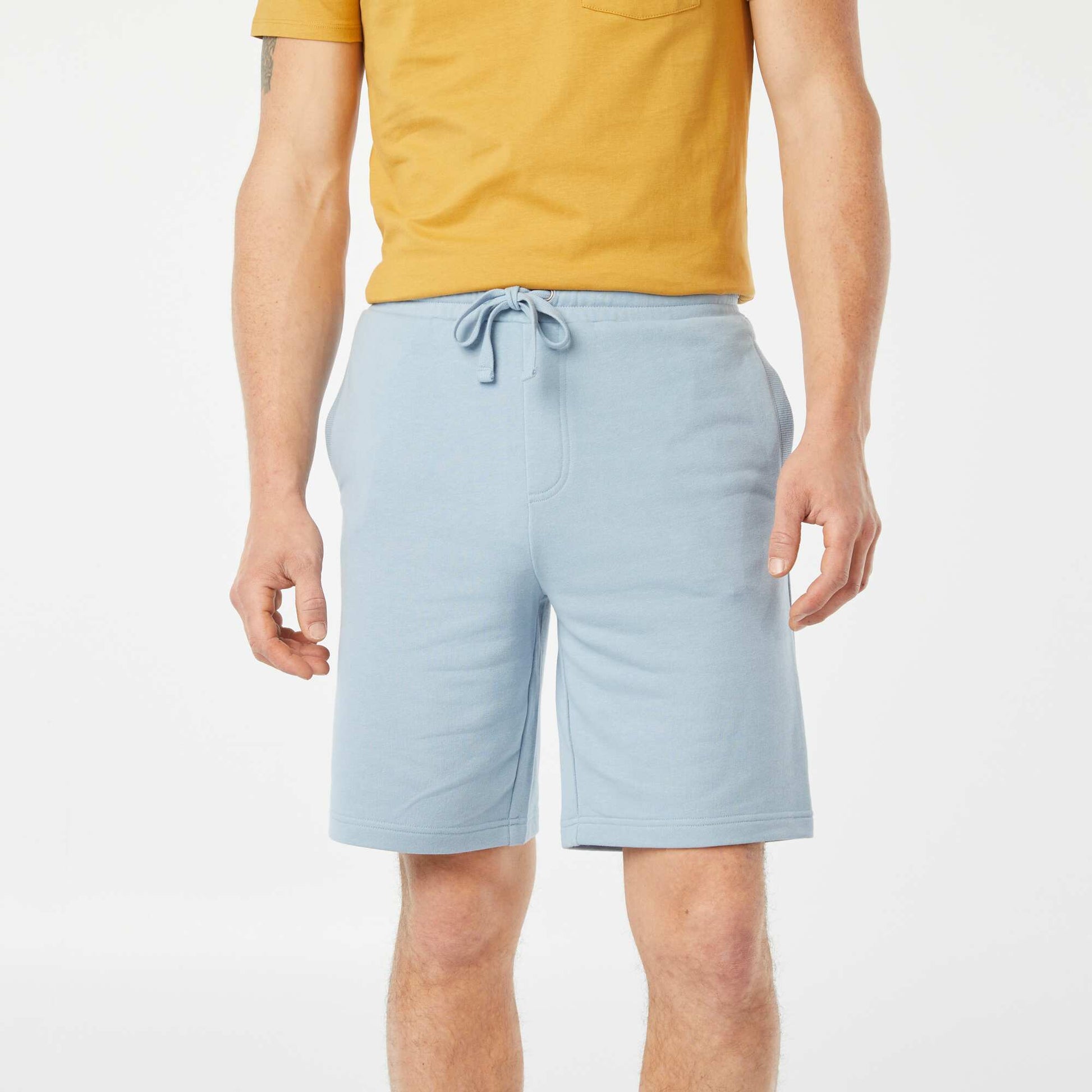 T-shirt manches courtes avec poche poitrine et broderie JAUNE