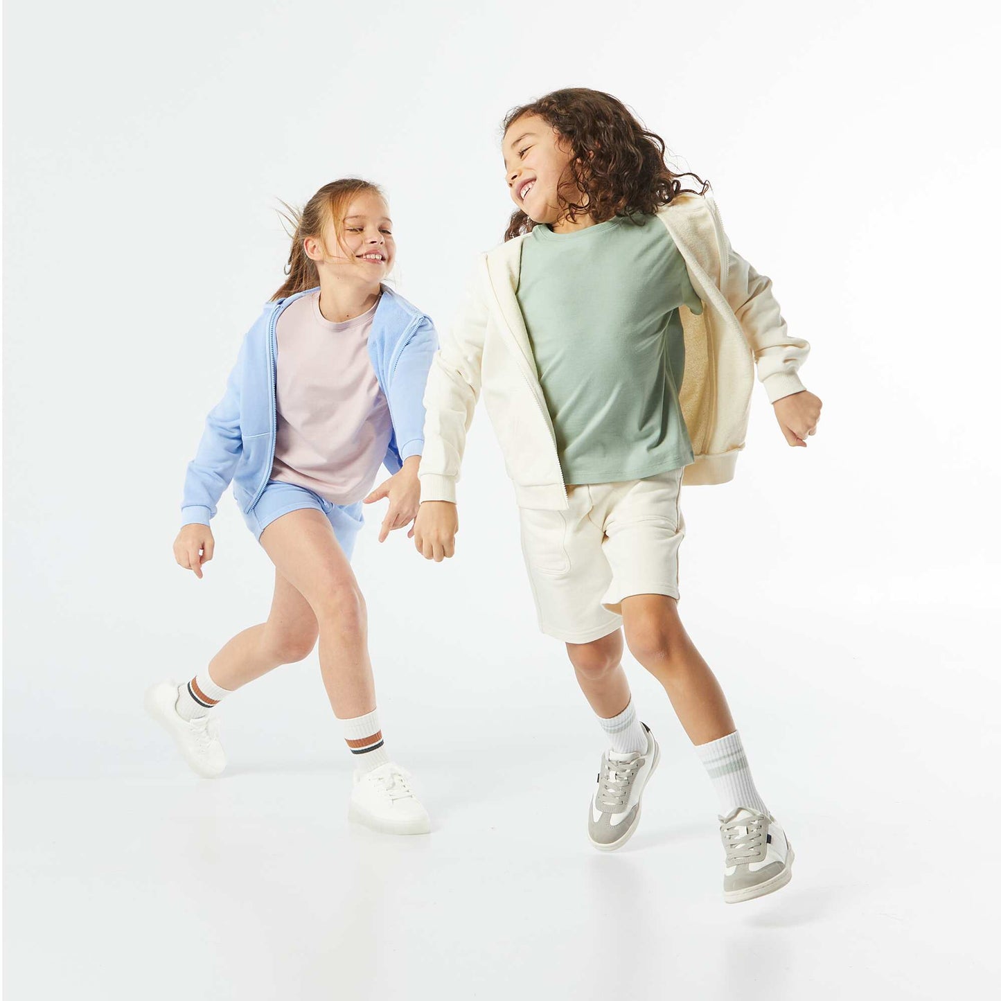 Short à grandes poches BLANC