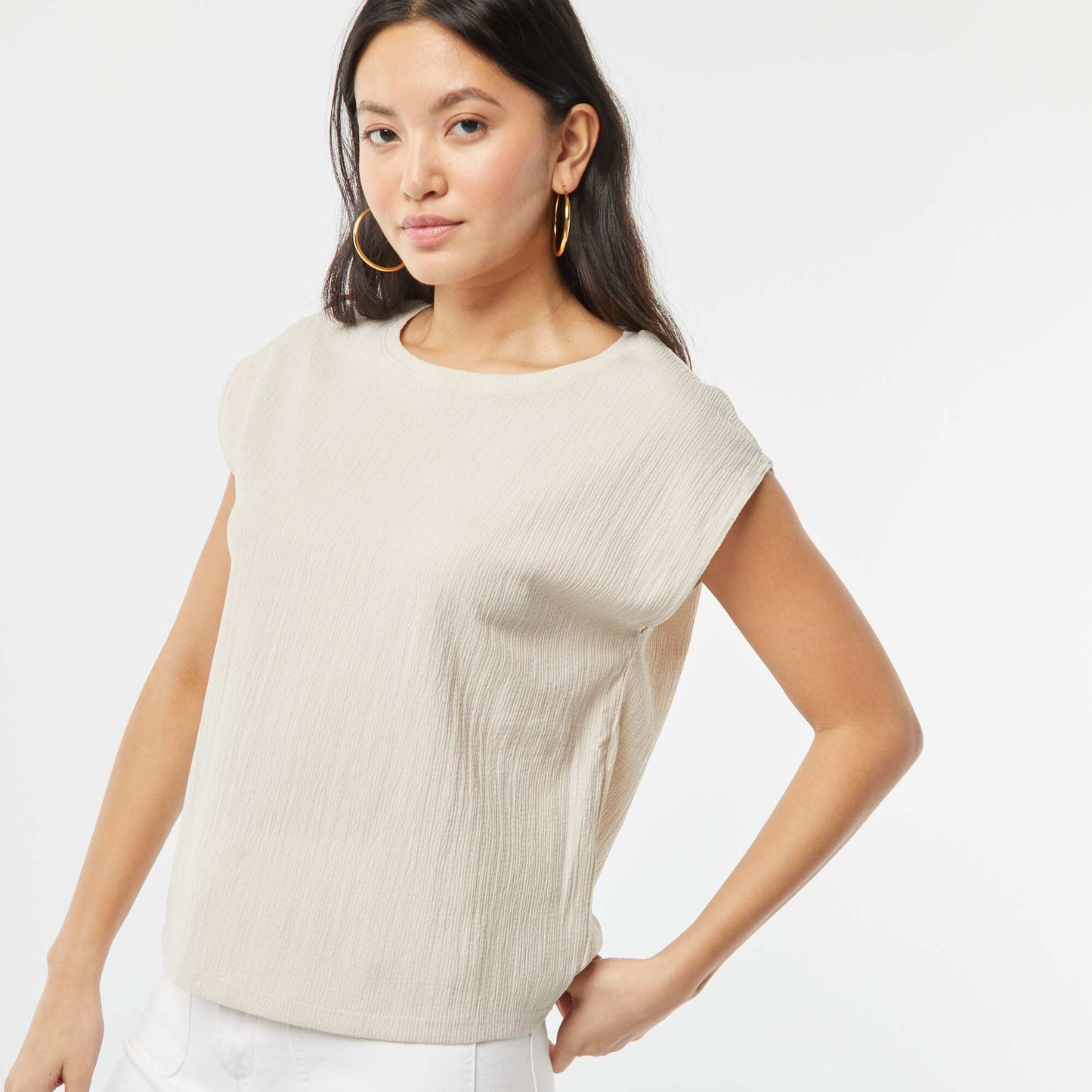 T-shirt en matière fantaisie avec manches chauve-souris GRIS