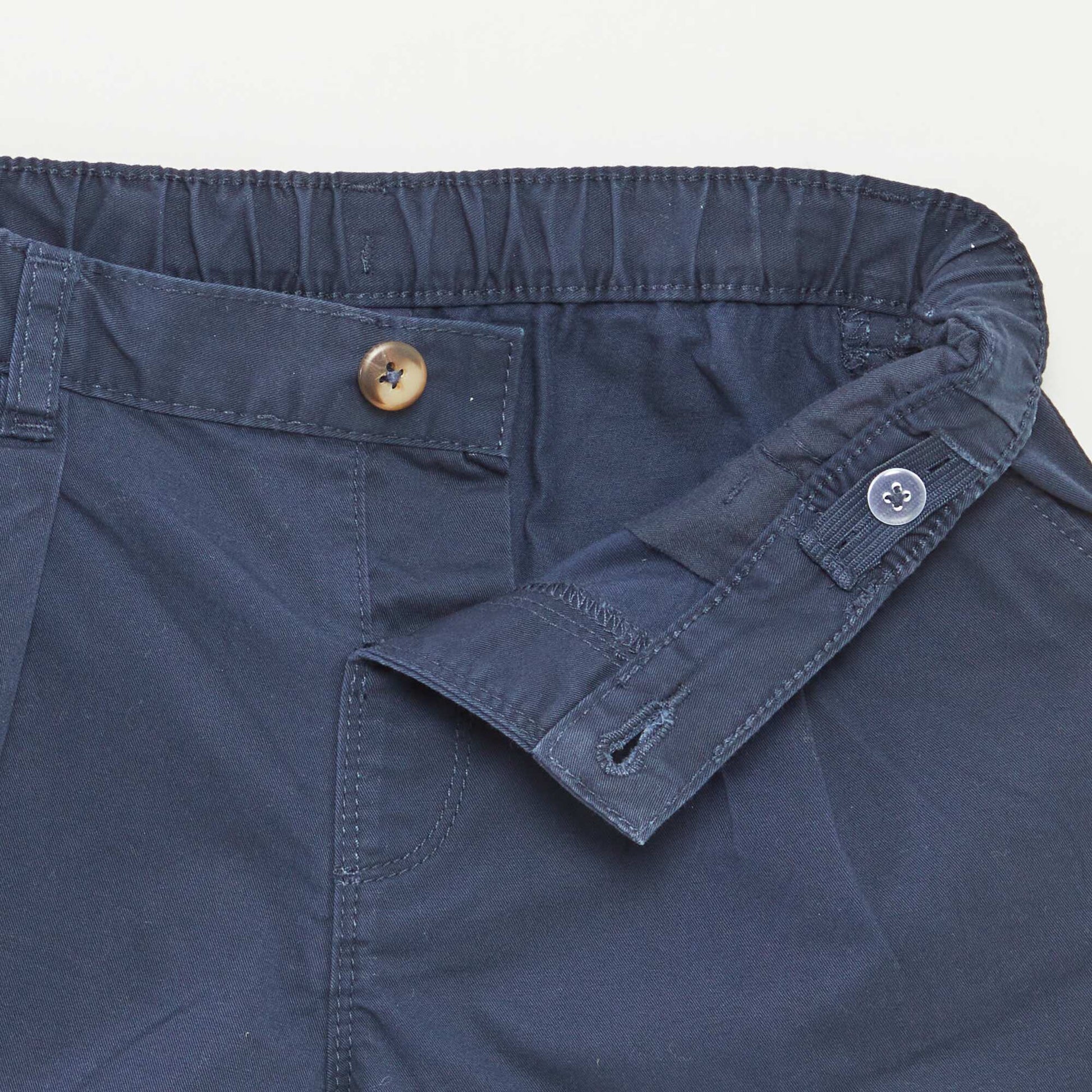 Short uni avec taille ajustable BLEU