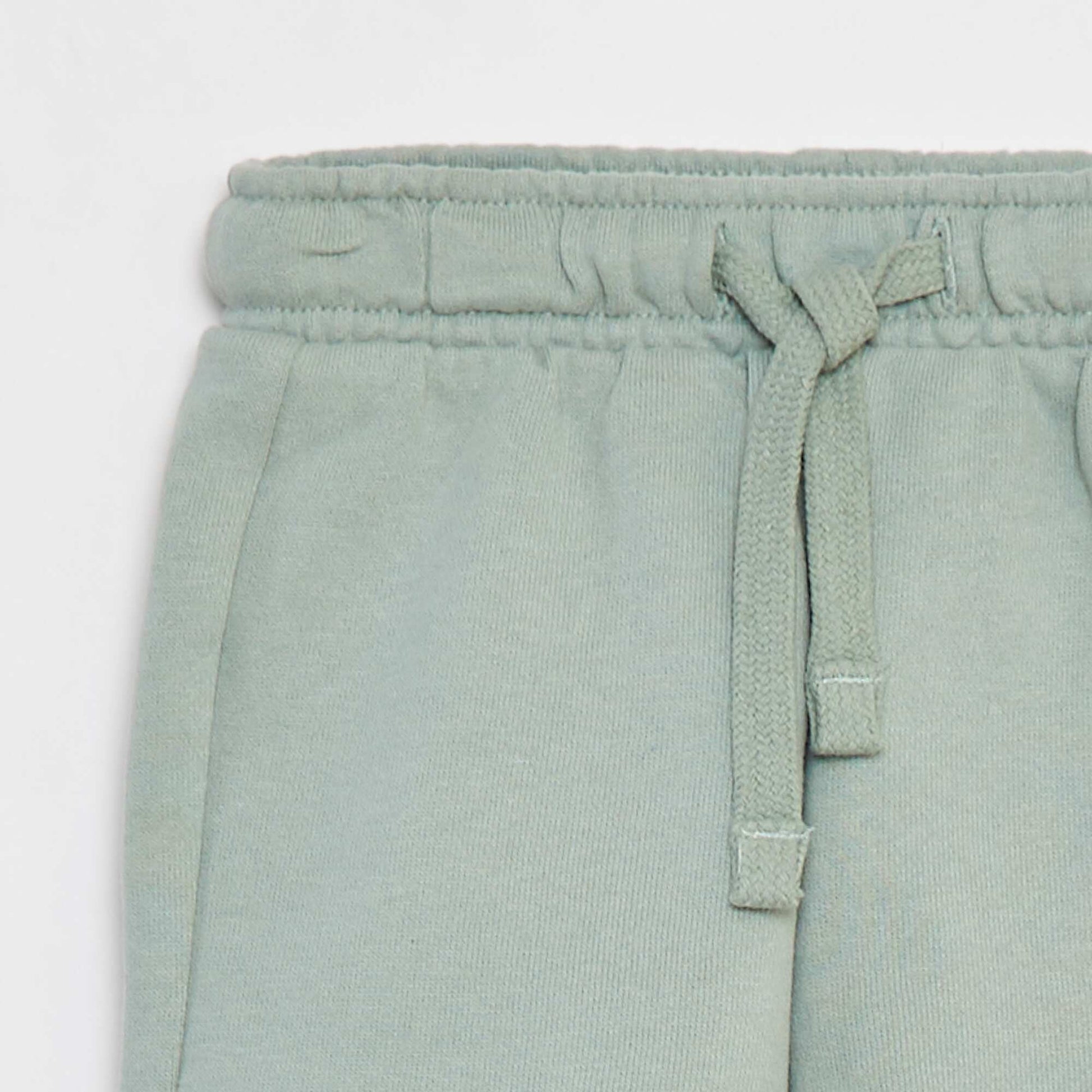 Short uni avec taille élastiquée VERT