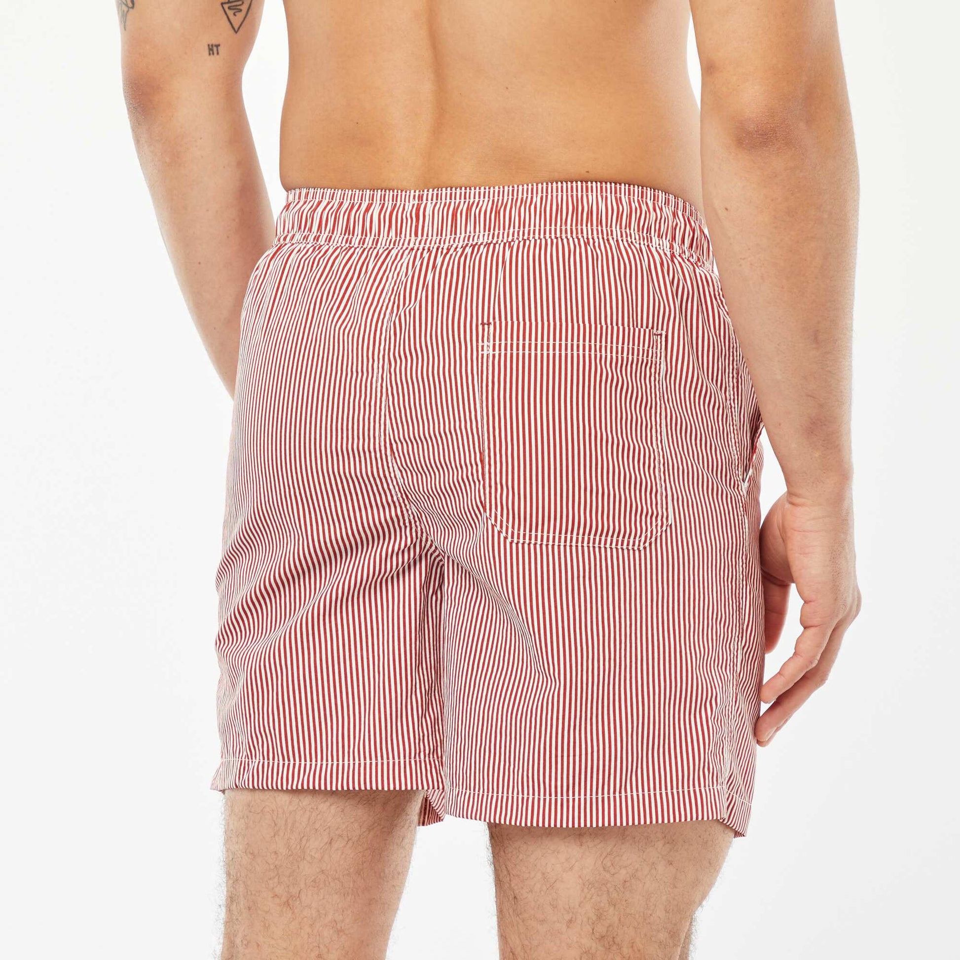 Short de bain à rayures ROUGE