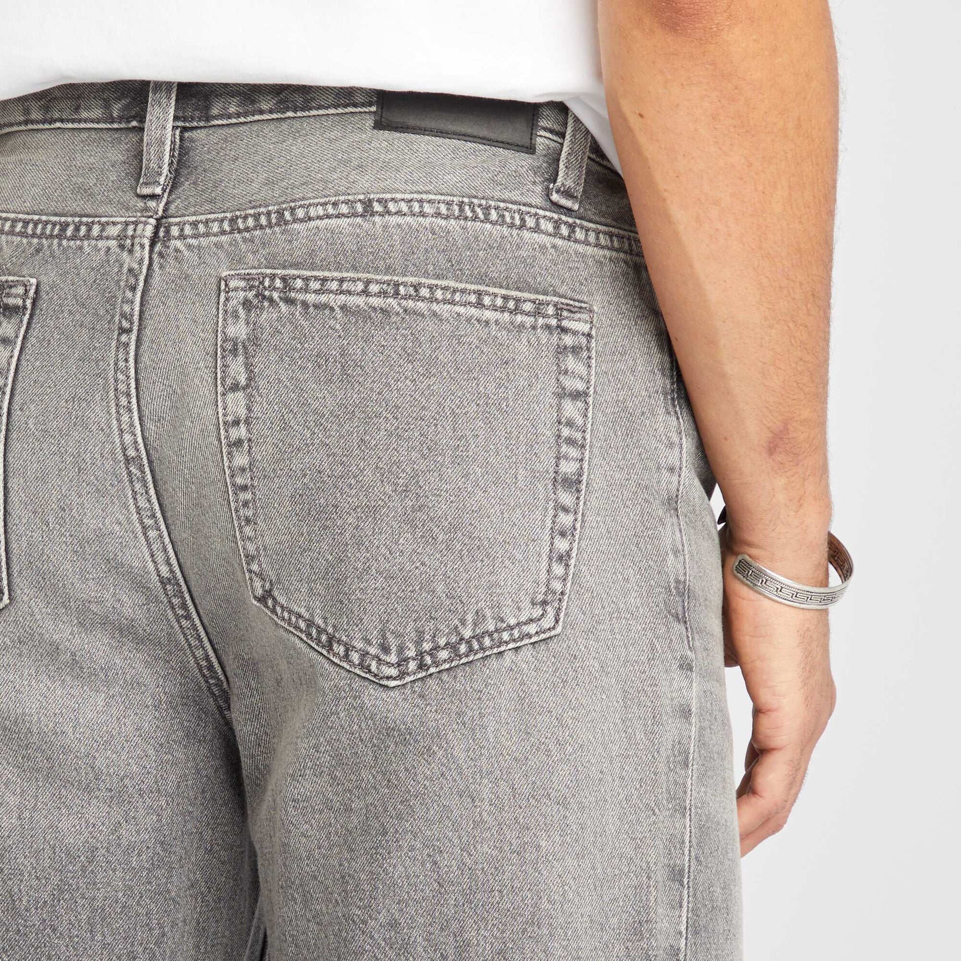 Jean regular 5 poches Gris