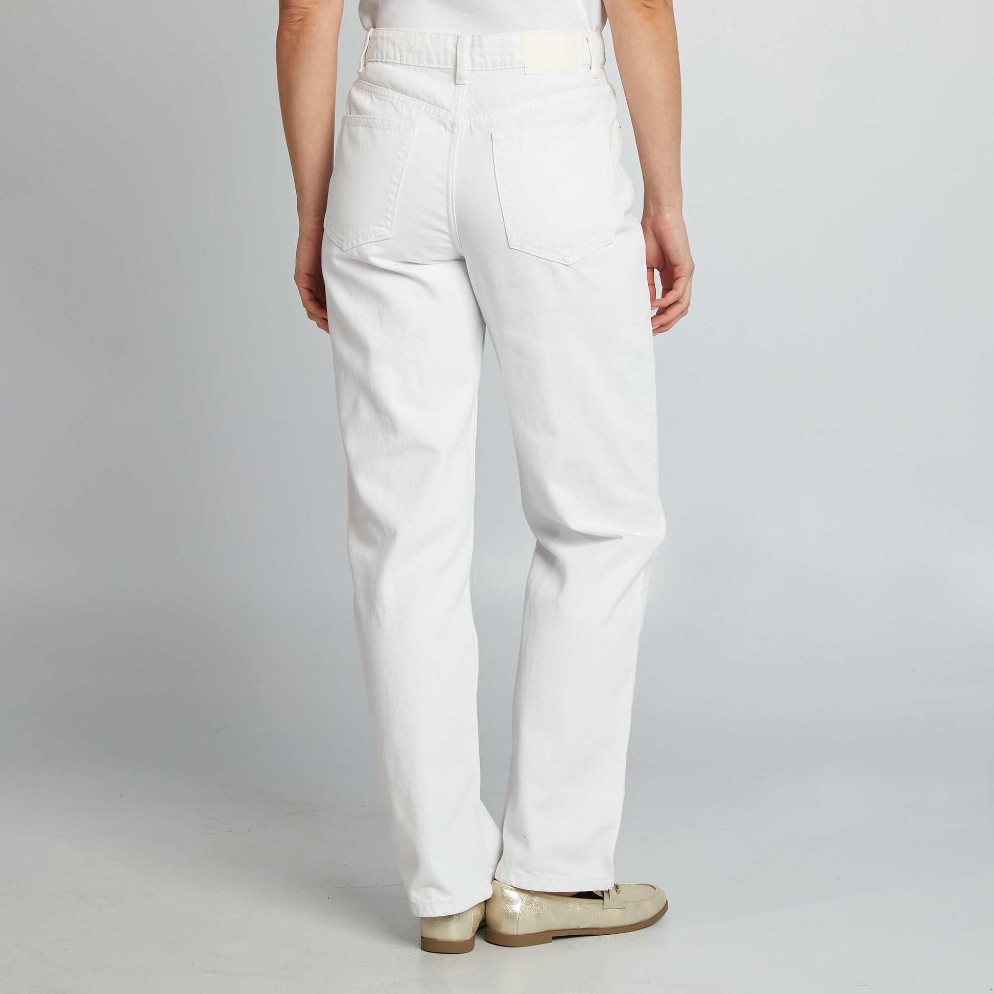 Jean regular / coupe droite BLANC