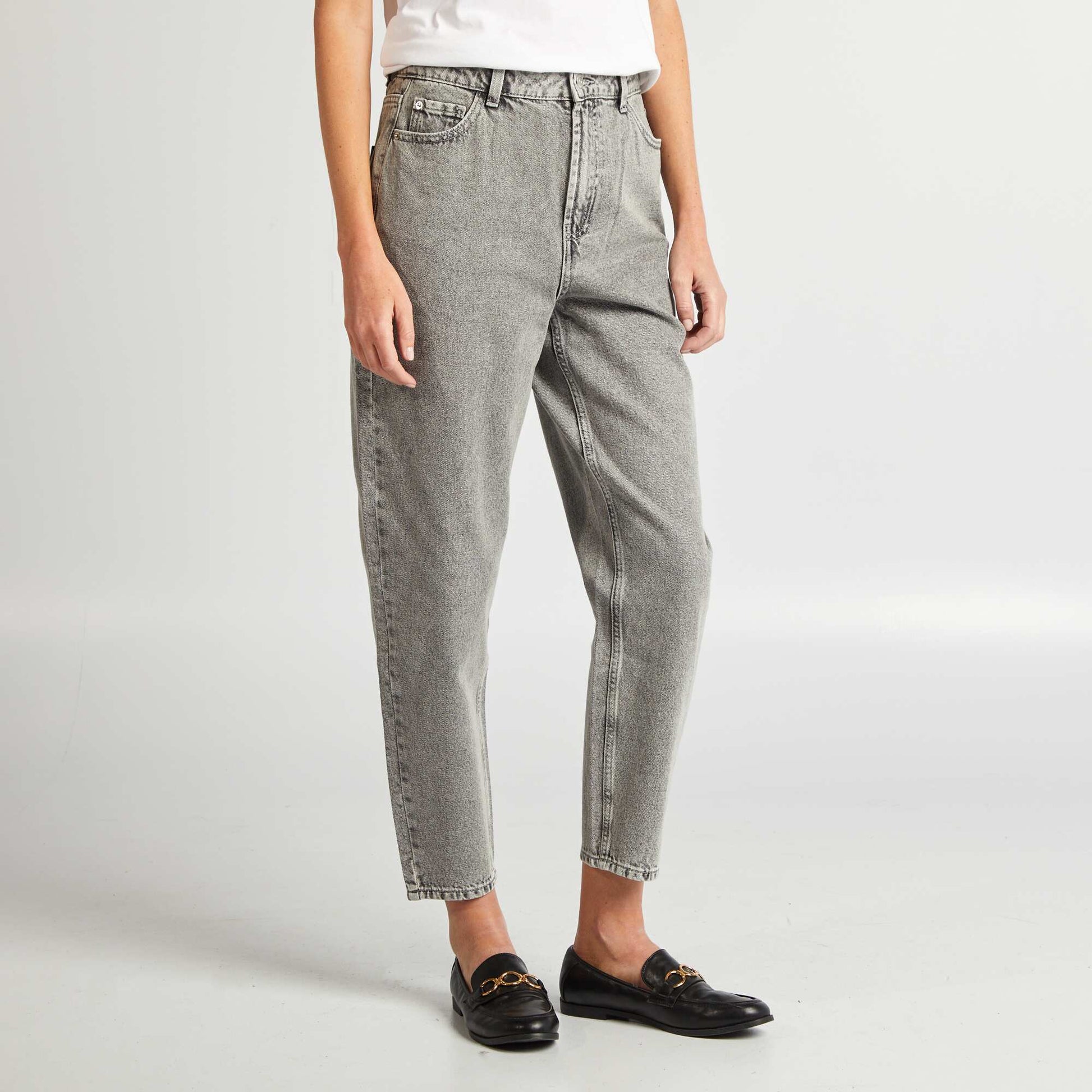 Jean fit barrel GRIS