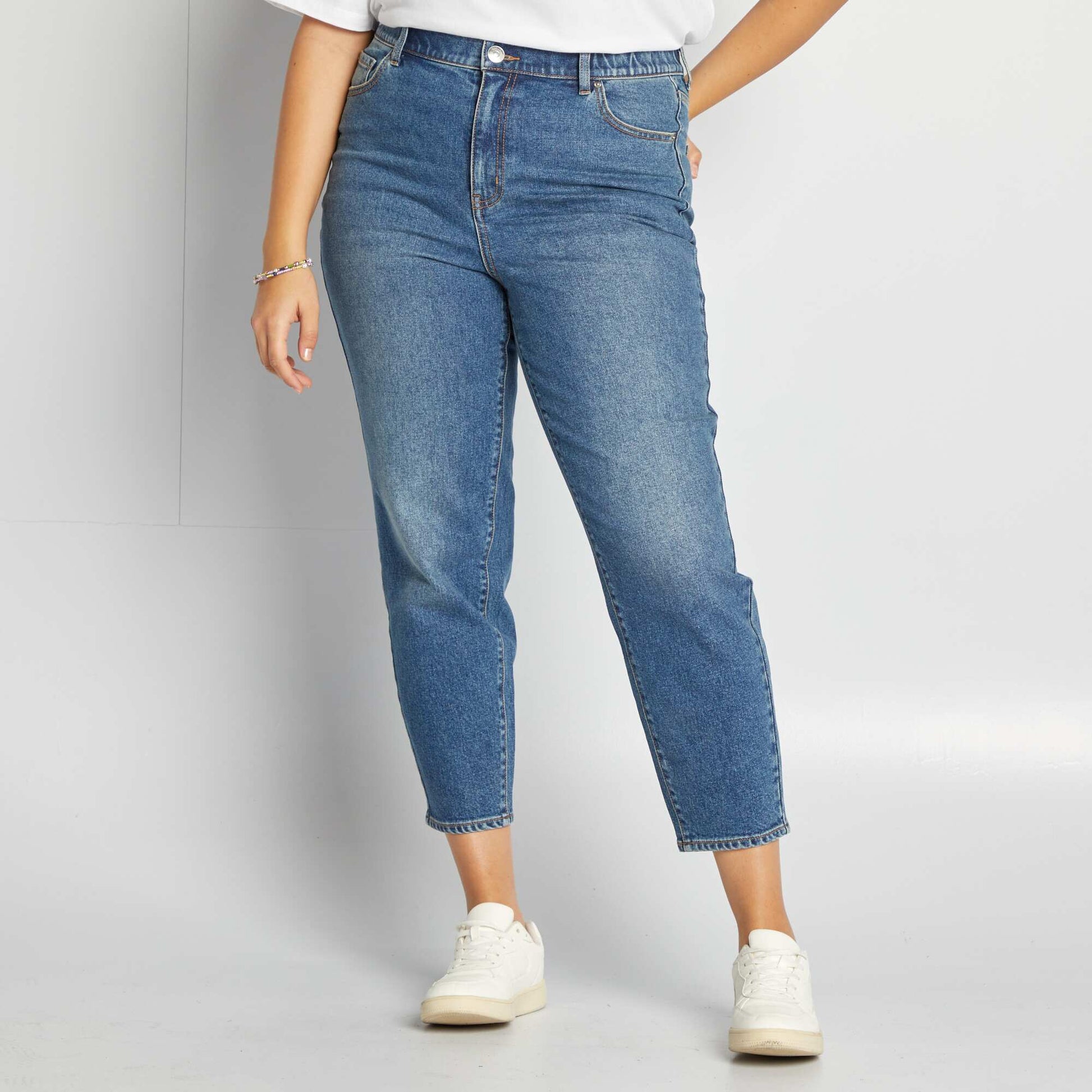Jean coupe mom taille haute Bleu
