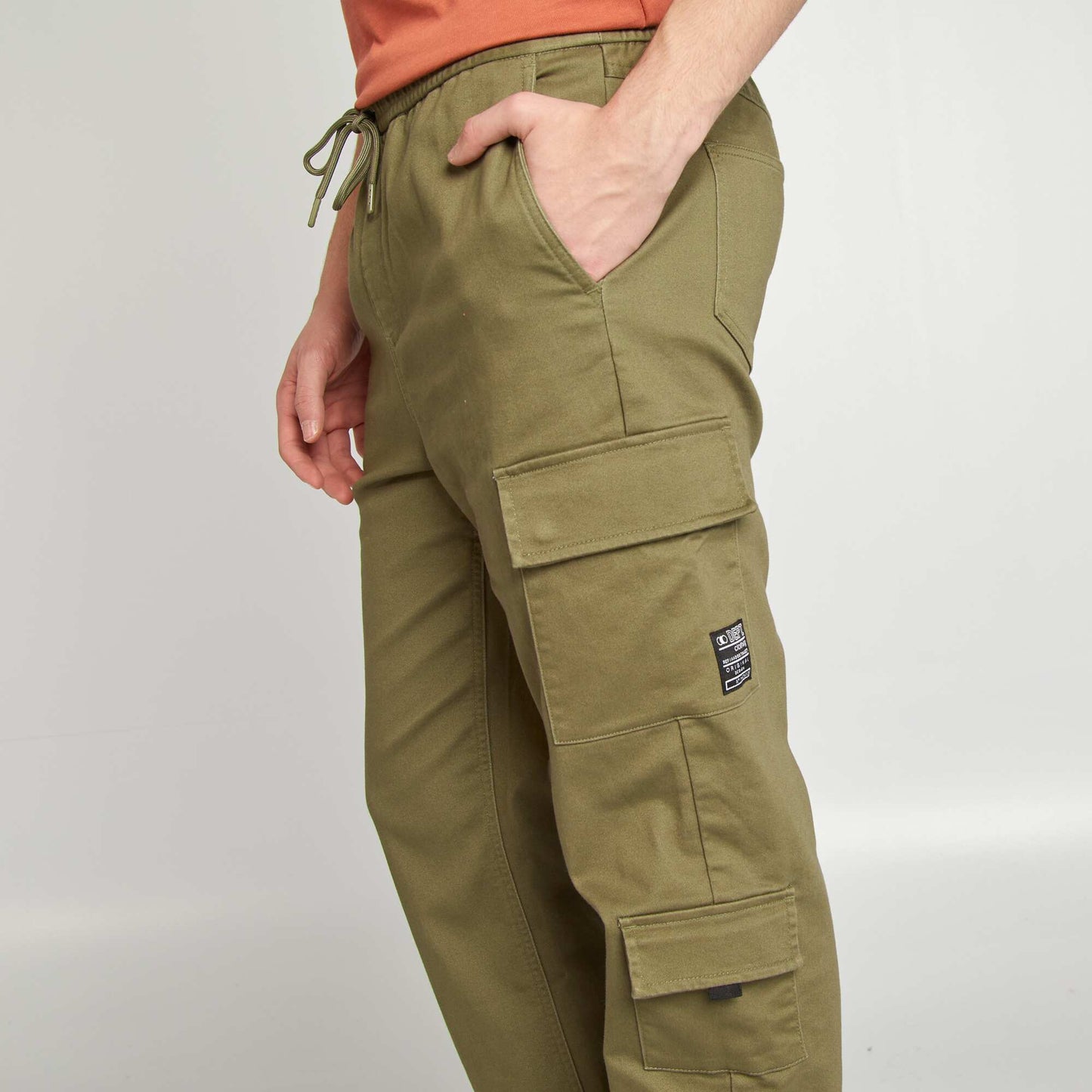 Pantalon esprit 'jogger' multipoches VERT