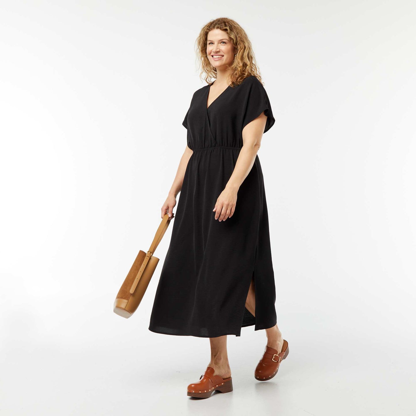 Robe longue en maille stretch et à manches courtes NOIR