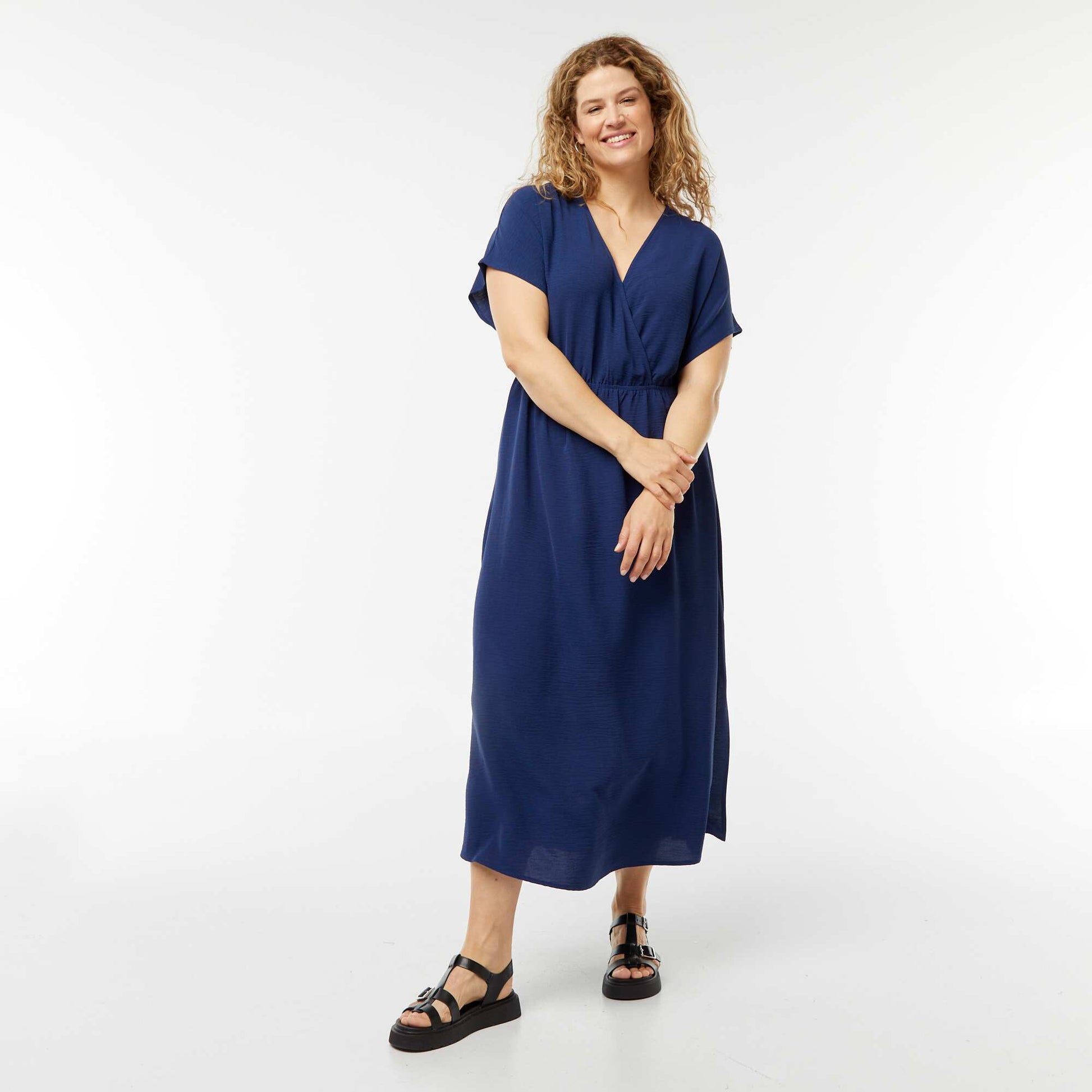 Robe longue en maille stretch et à manches courtes BLEU