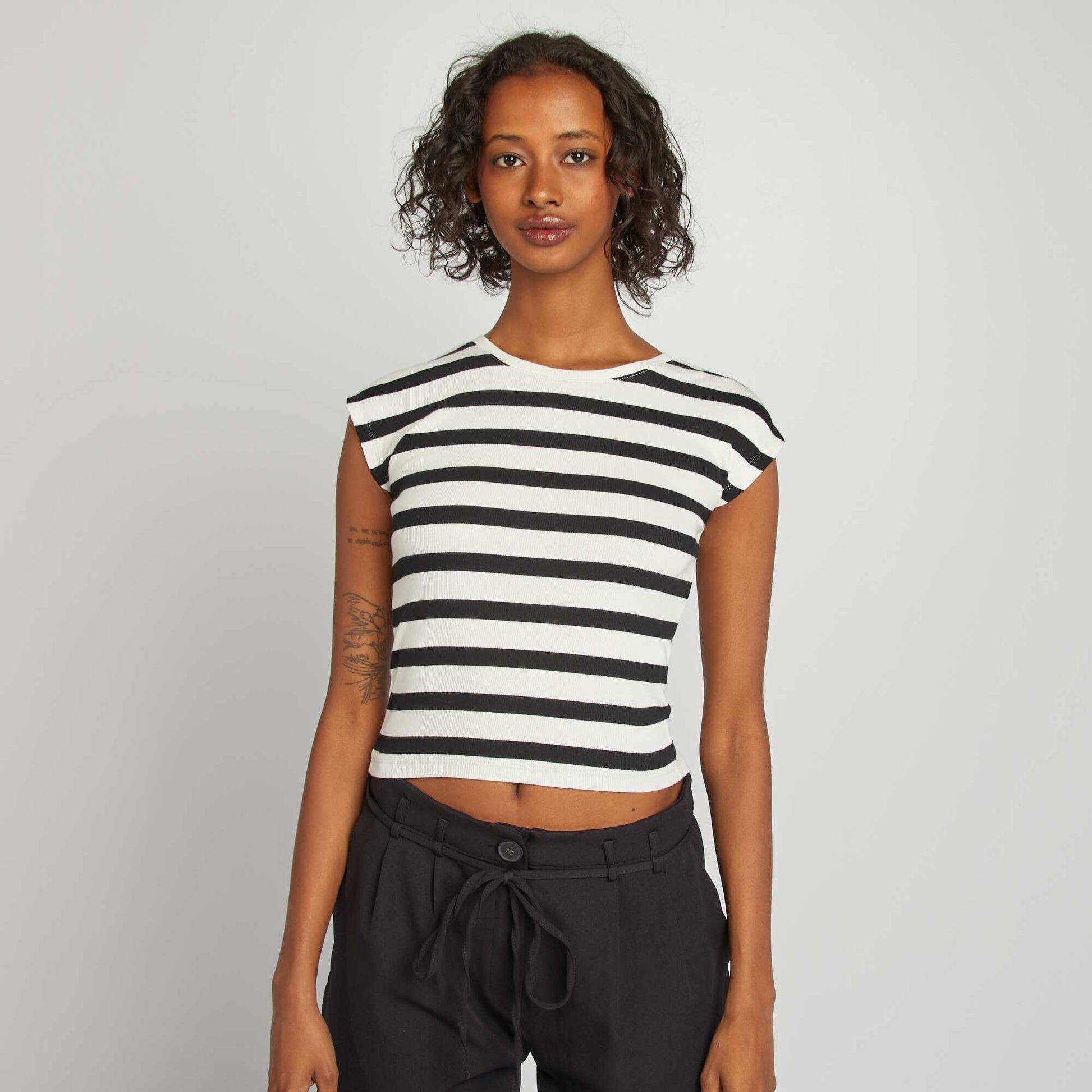 T-shirt crop top manches courtes BLANC/NOIR