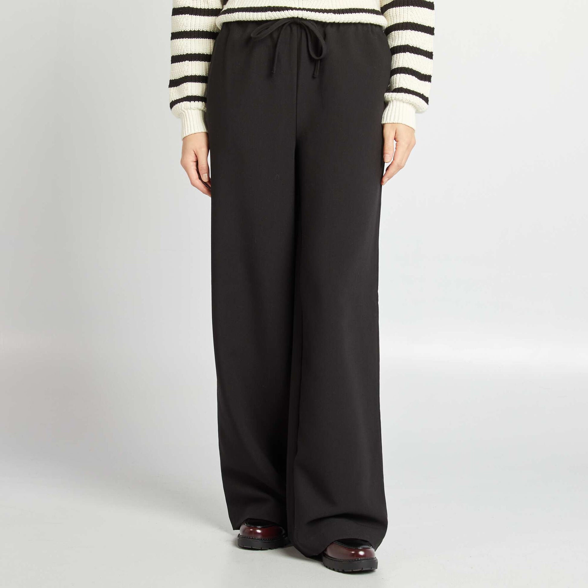 Pantalon large avec taille élastique et cordons de serrrage noir
