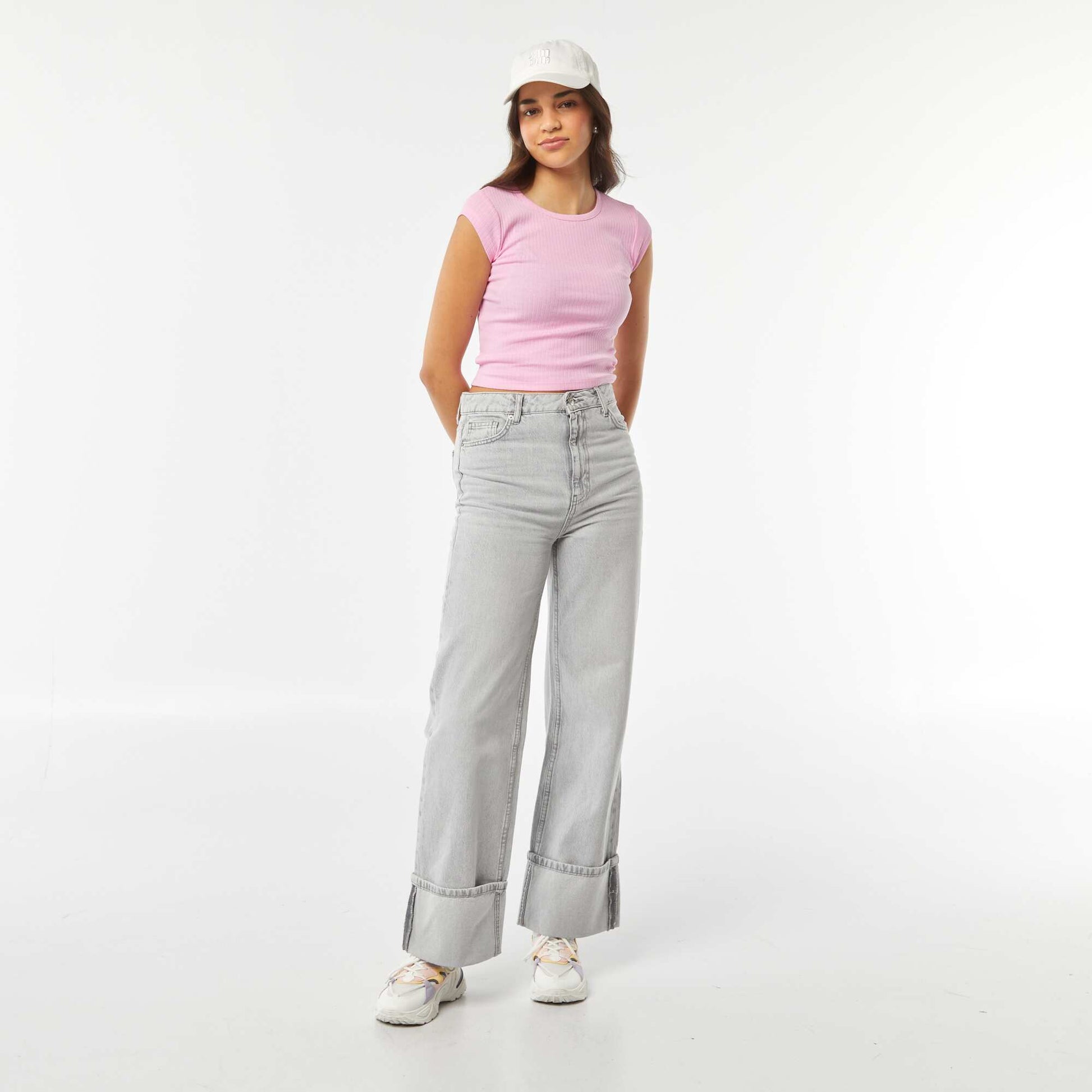 T-shirt sans manches avec ouverture dans le bas du dos ROSE