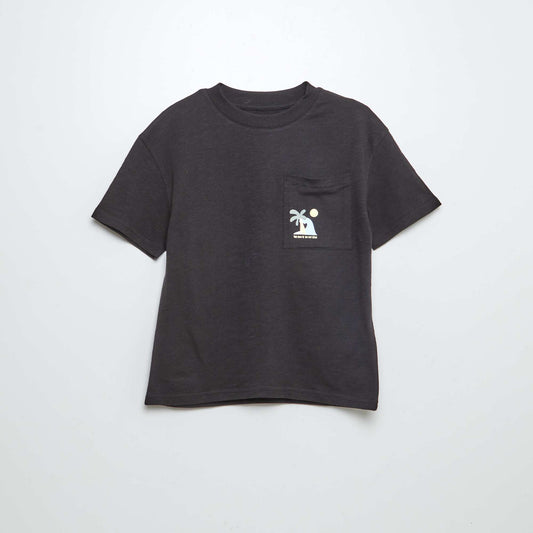 T-shirt à manches courtes avec poche poitrine et imprimés NOIR