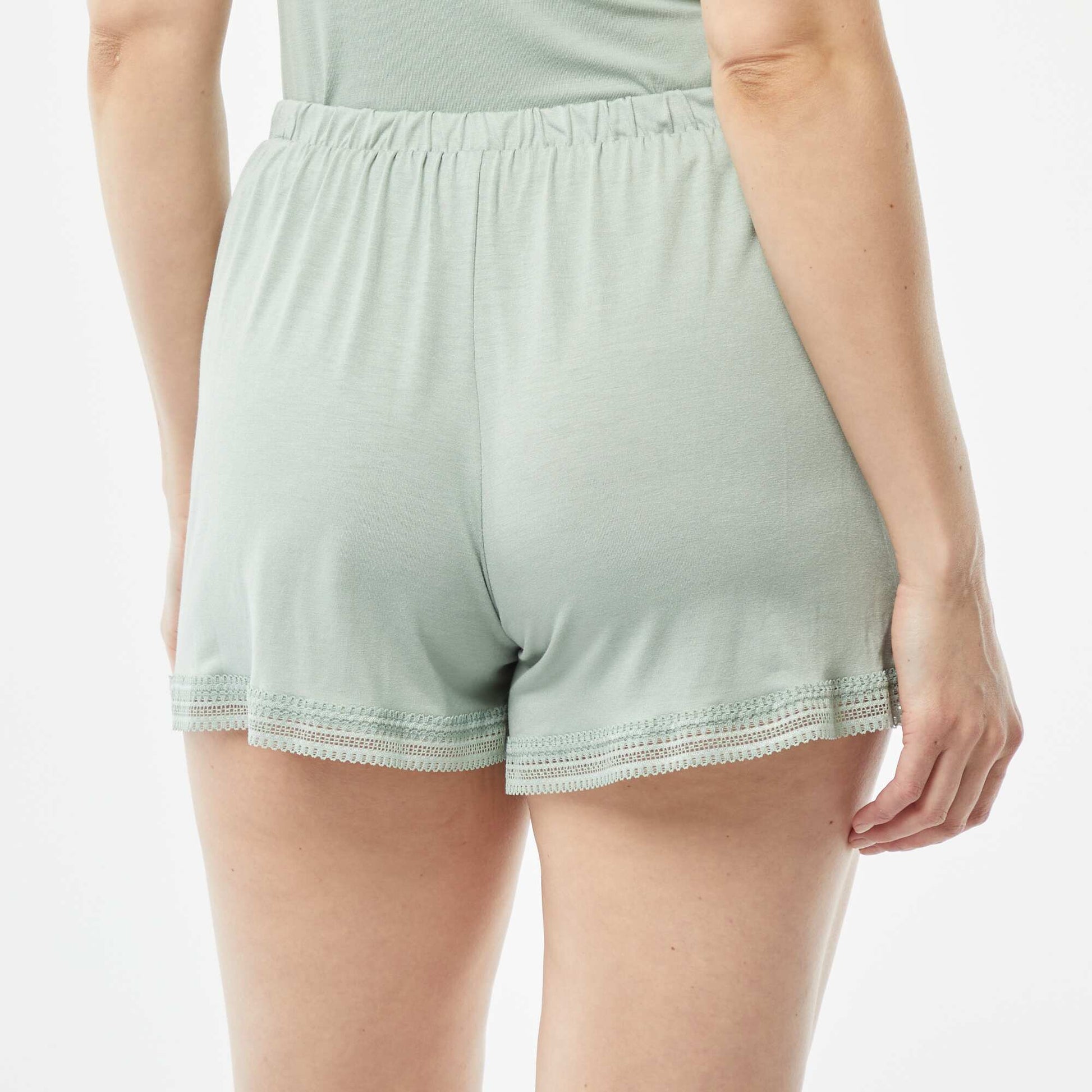 Short de pyjama fluide avec broderies VERT