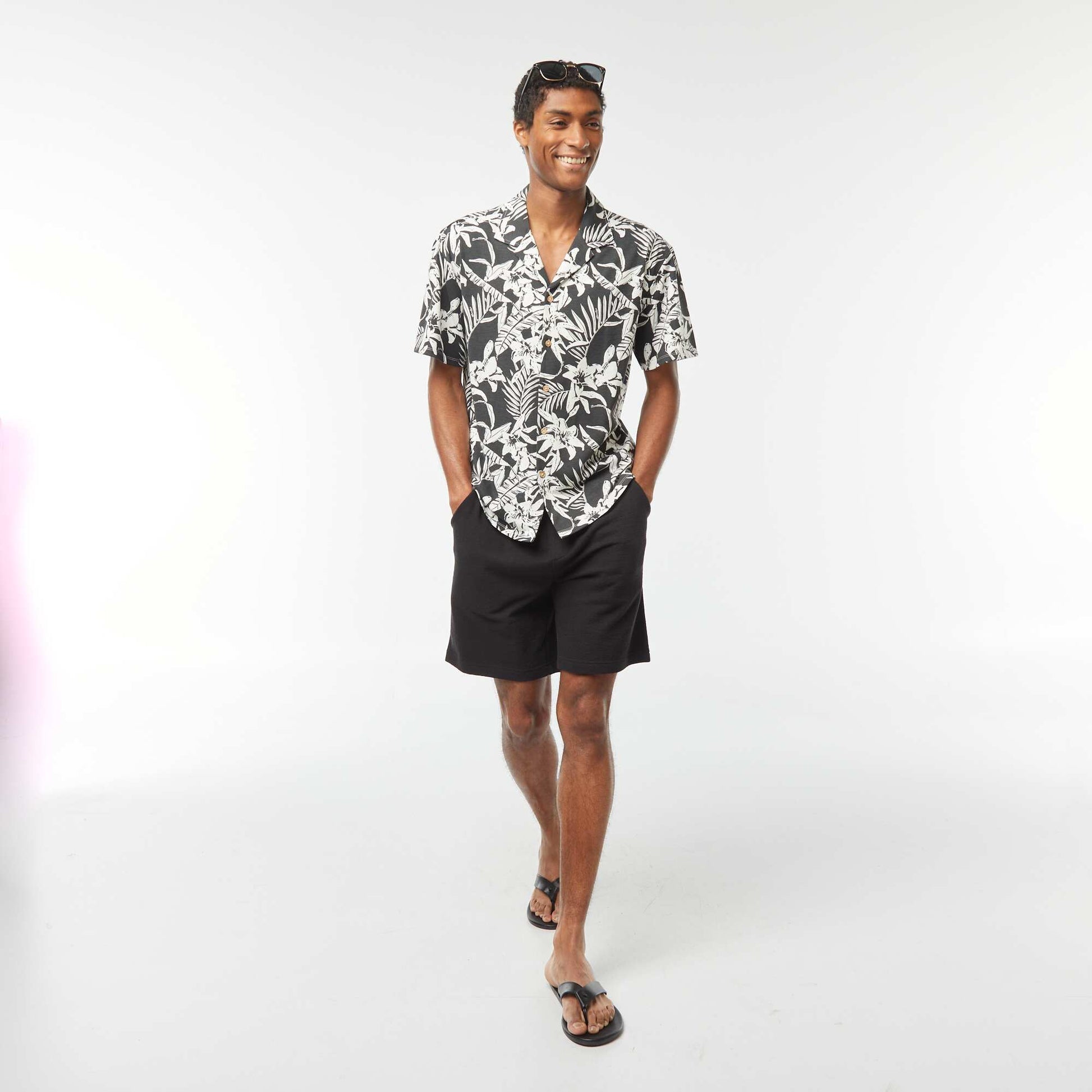 Chemise manches courtes à motif NOIR