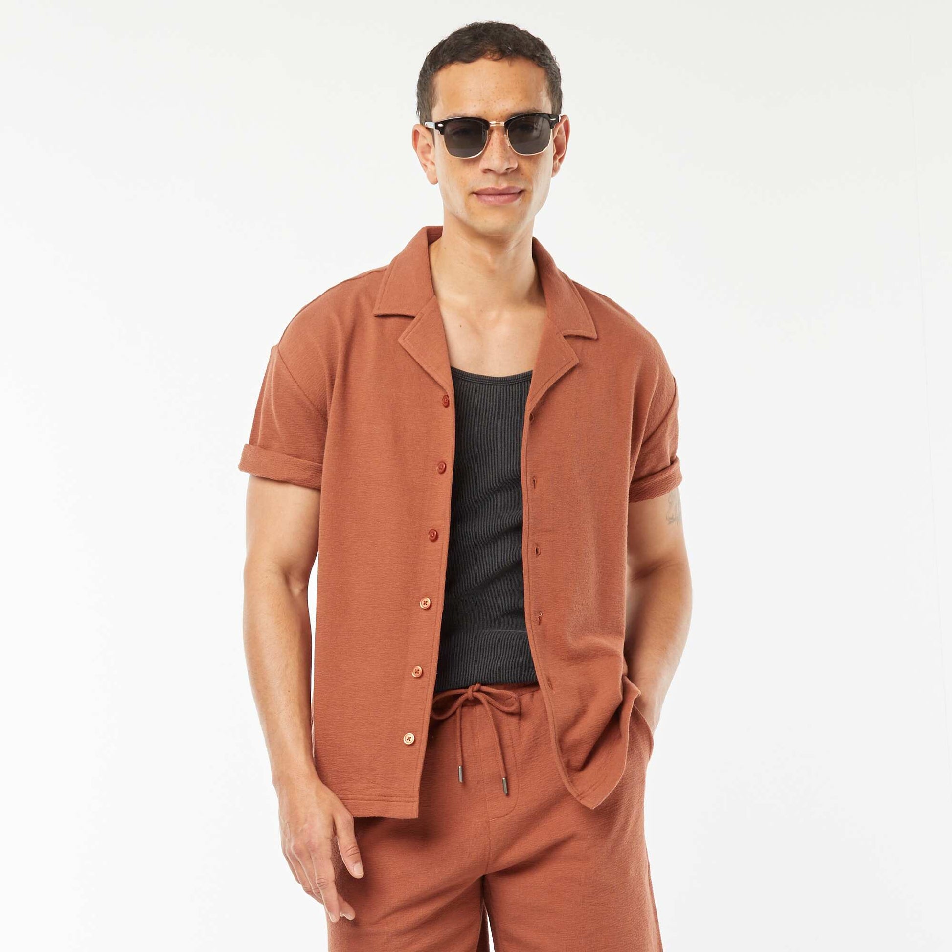 Chemise à manches courtes et col polo MARRON