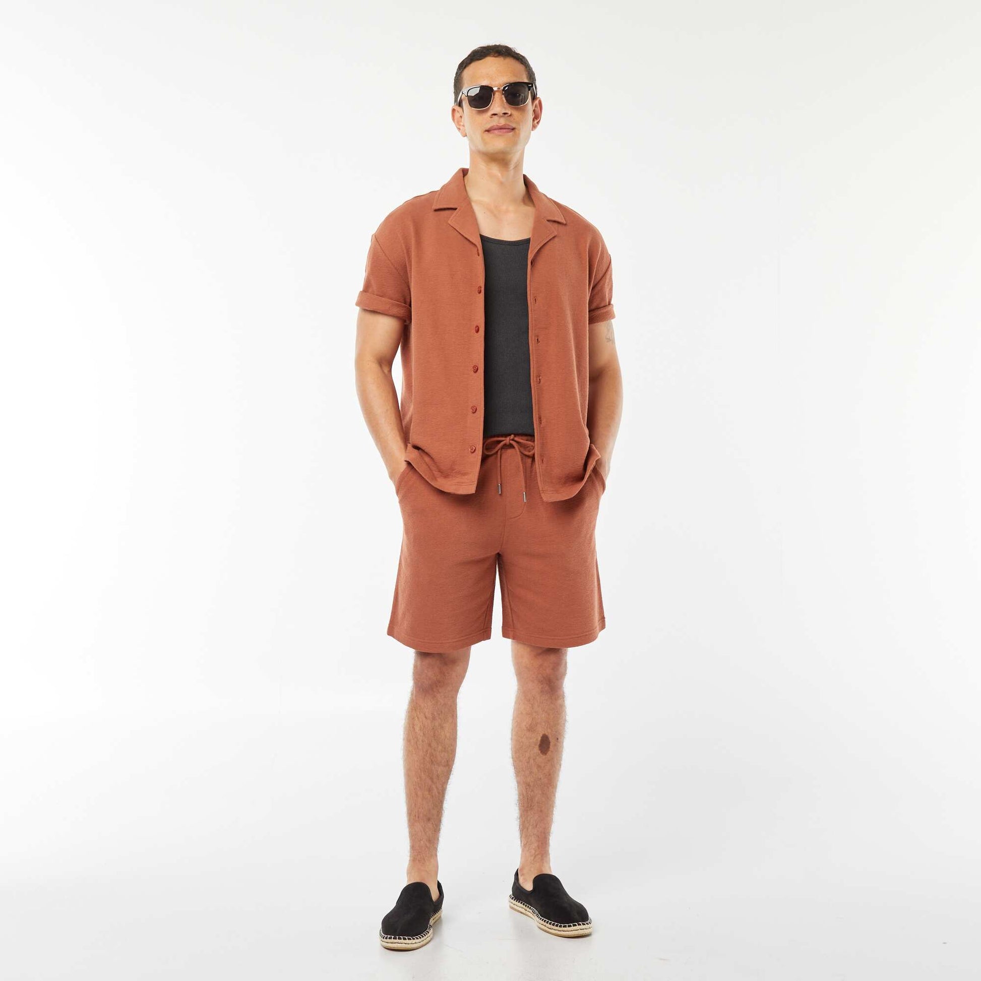 Chemise à manches courtes et col polo MARRON