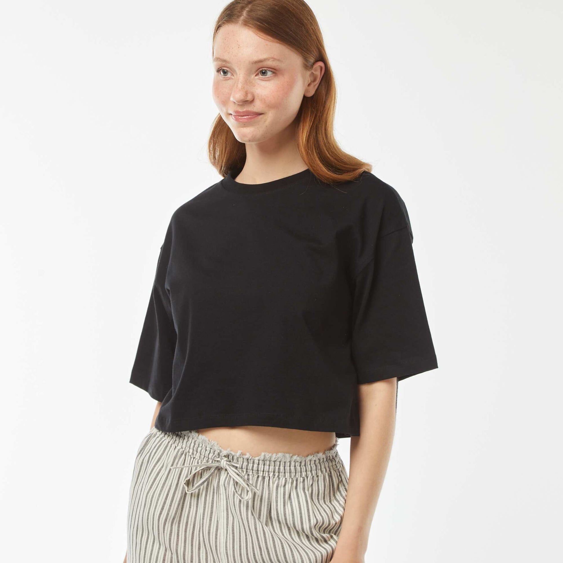 T-shirt uni coupe courte manches courtes NOIR