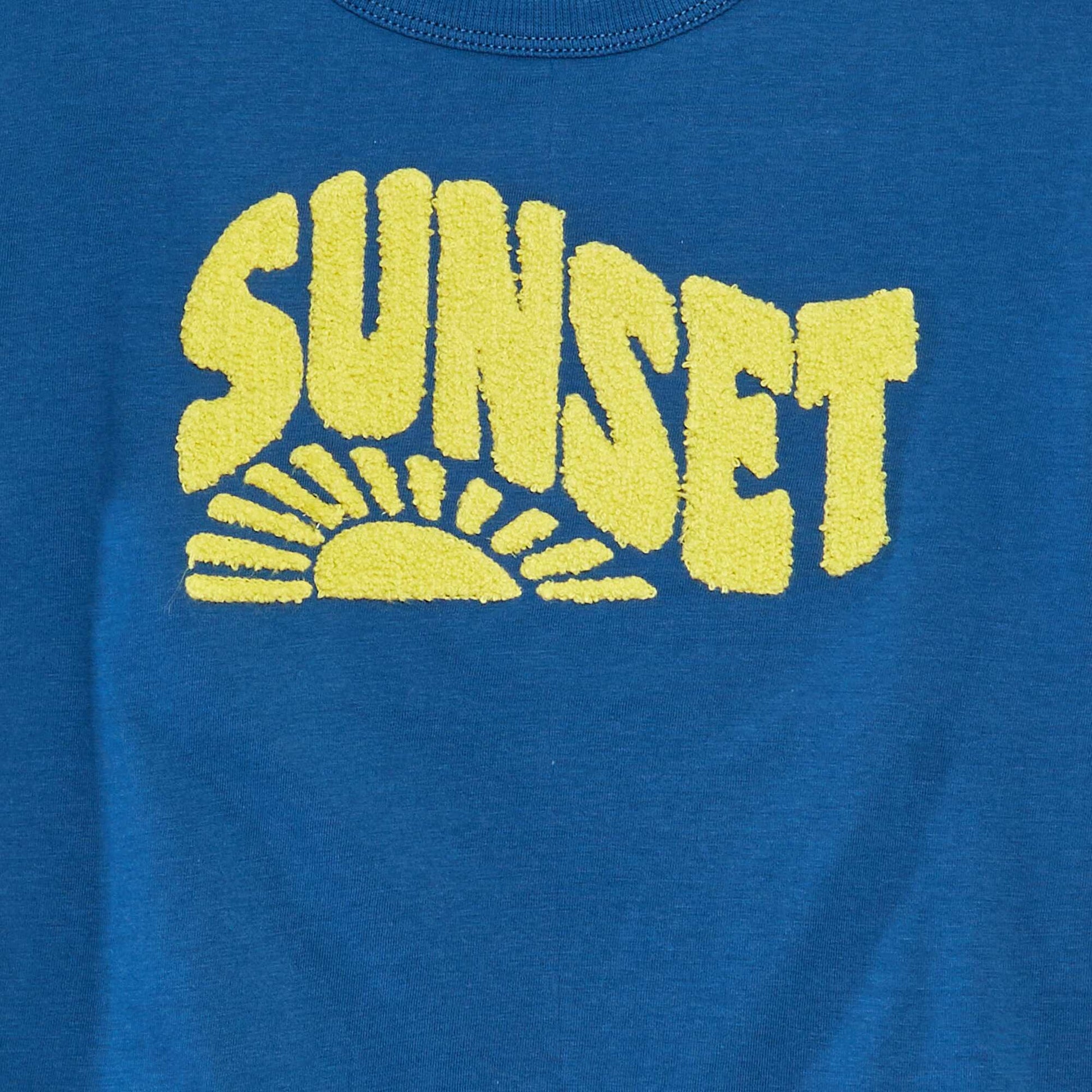 T-shirt en jersey avec inscription en maille bouclette BLEU