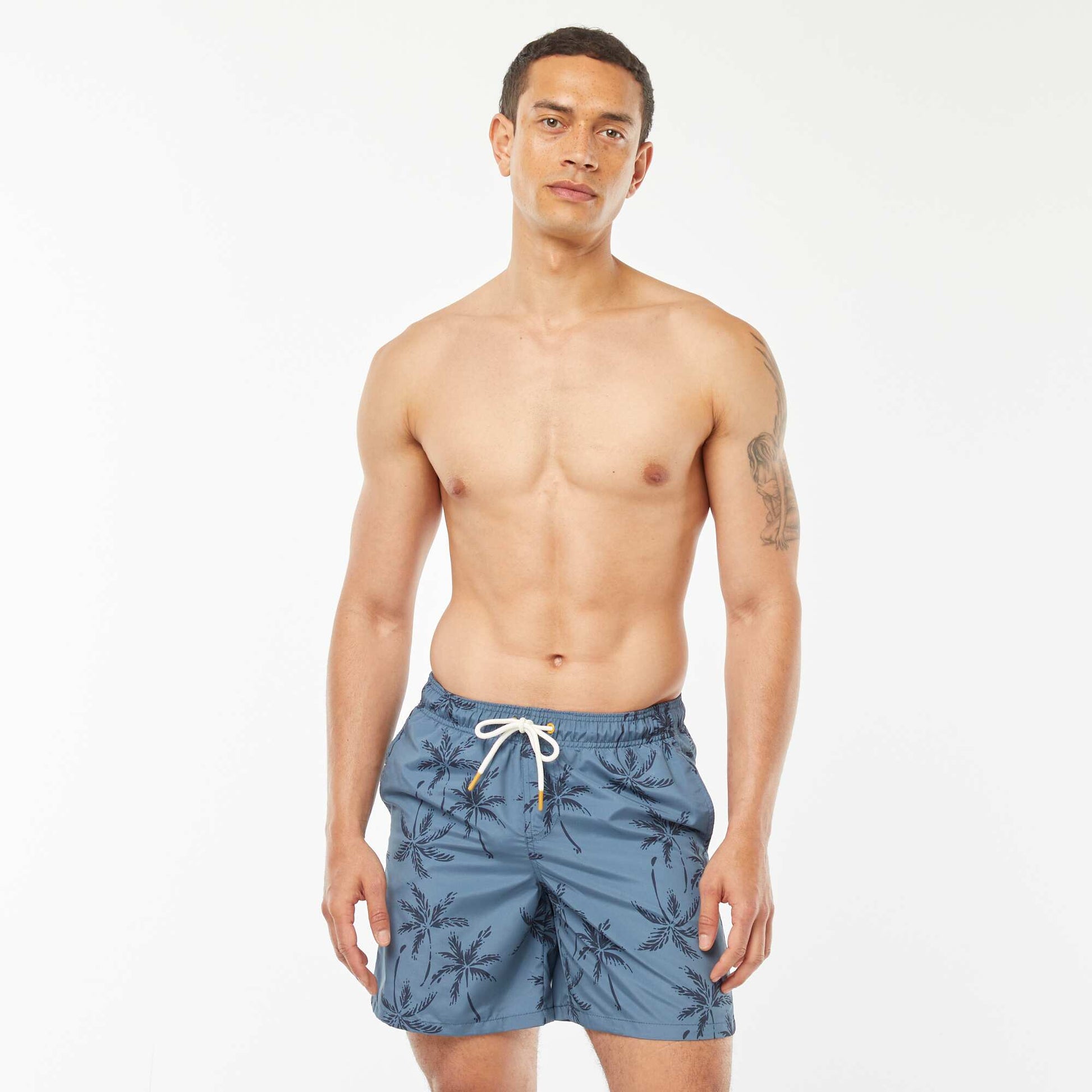 Short de bain motifs palmiers BLEU