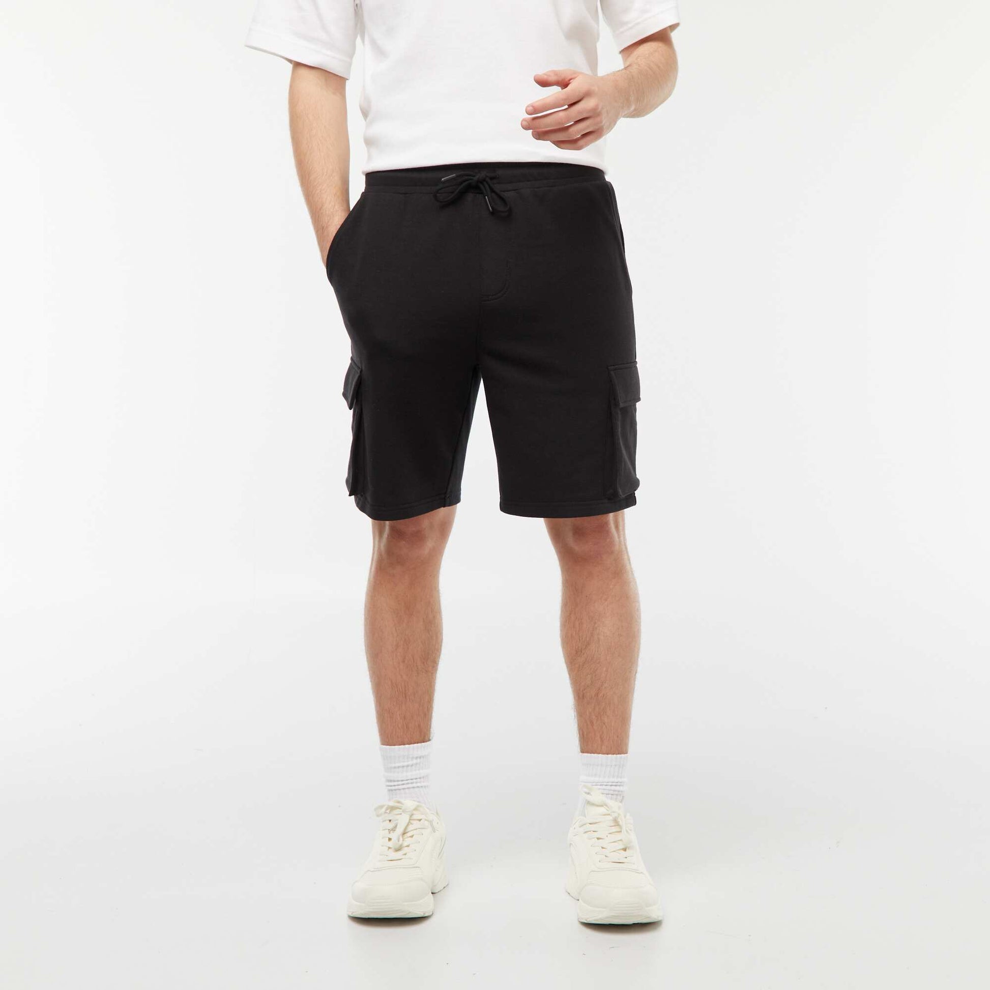 Short en molleton léger multipoches NOIR
