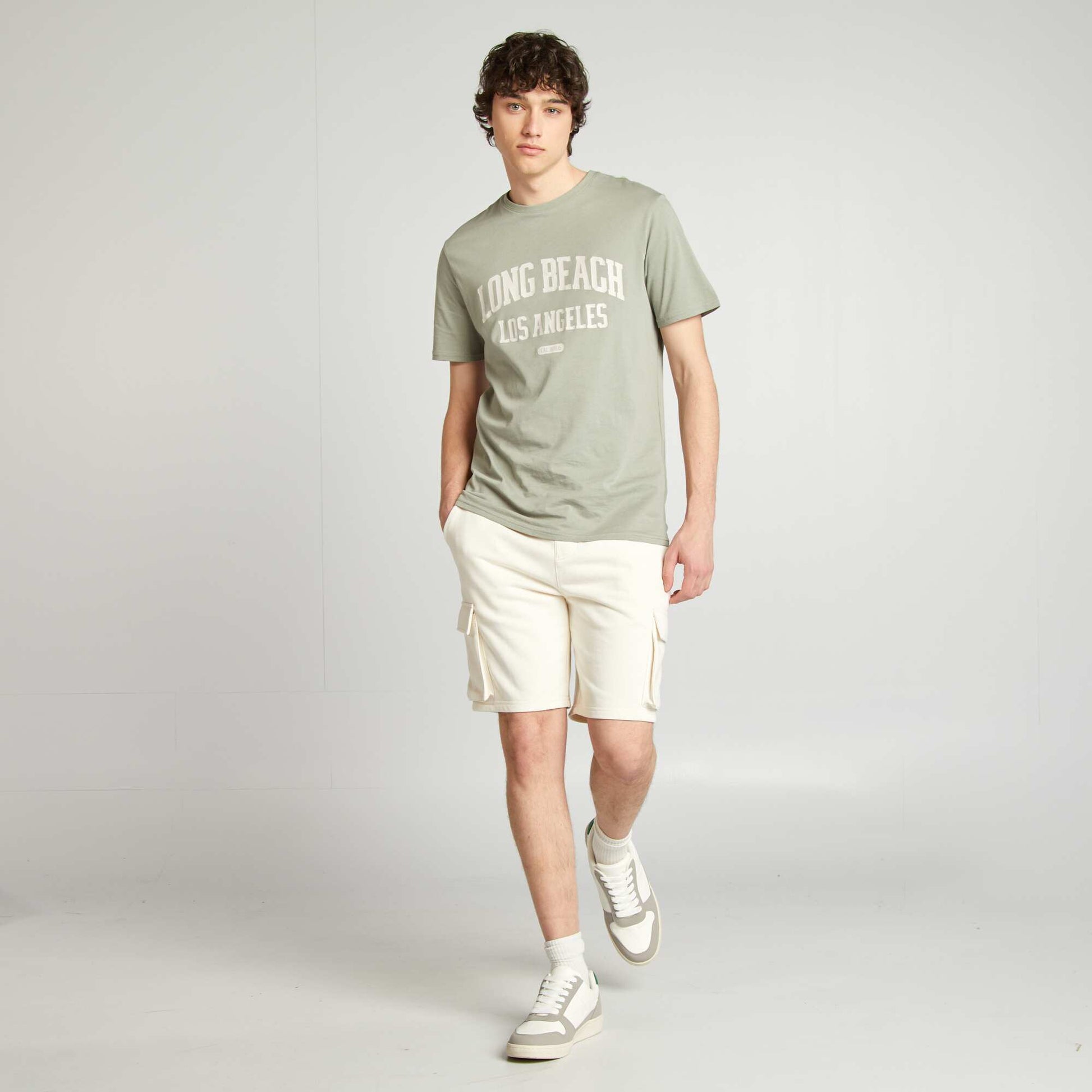 Short en molleton léger multipoches BLANC