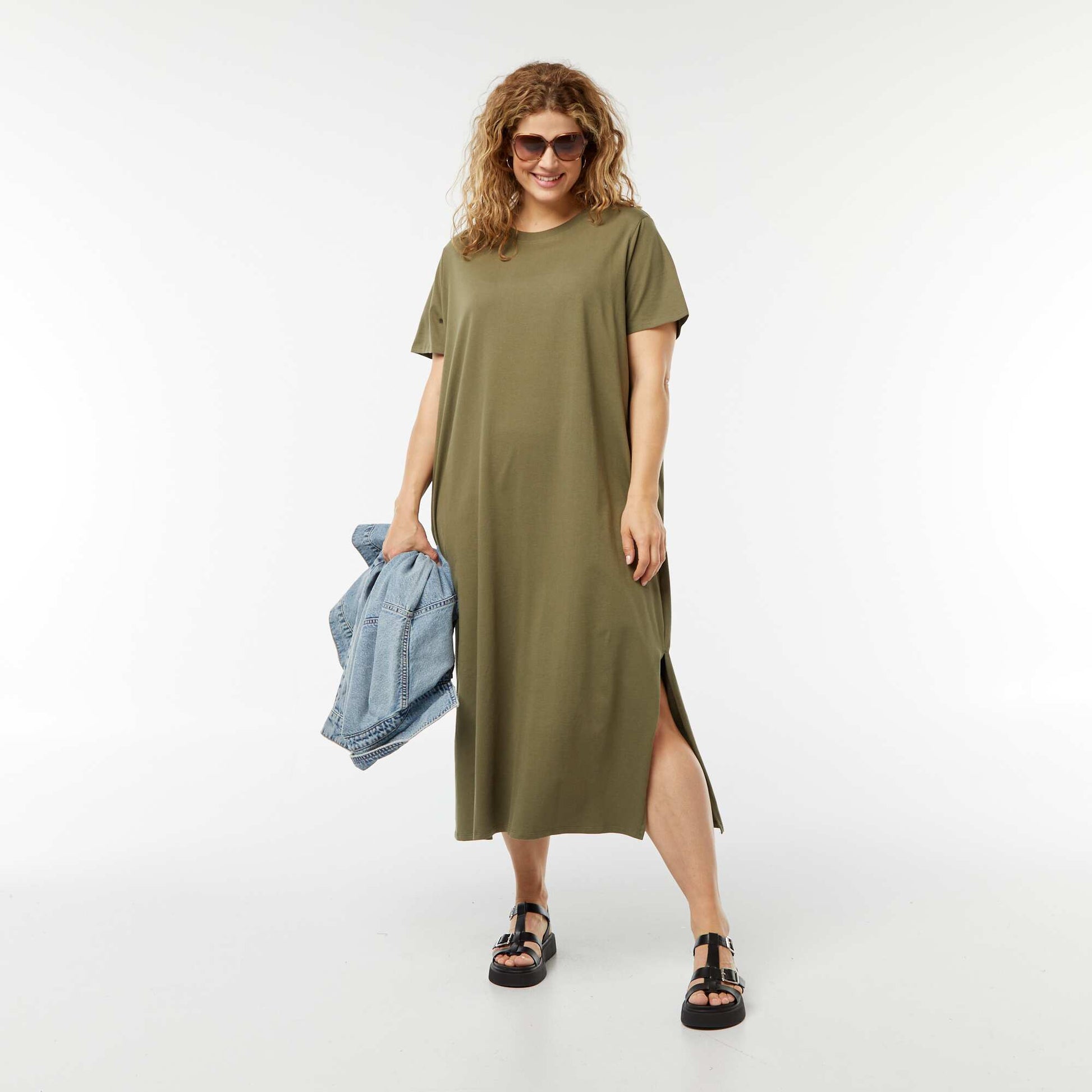 Robe t-shirt longue à manches courtes unie KAKI