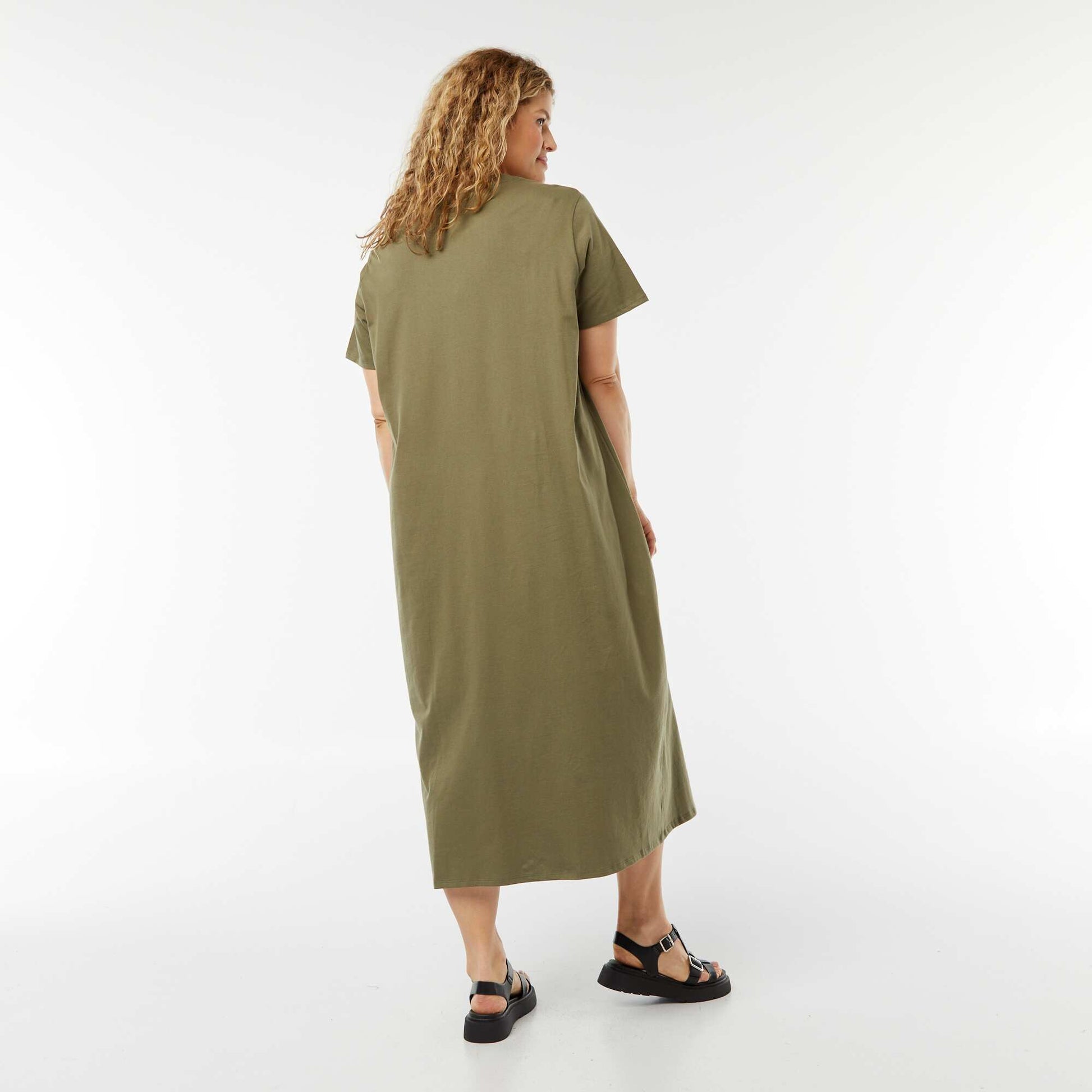 Robe t-shirt longue à manches courtes unie KAKI