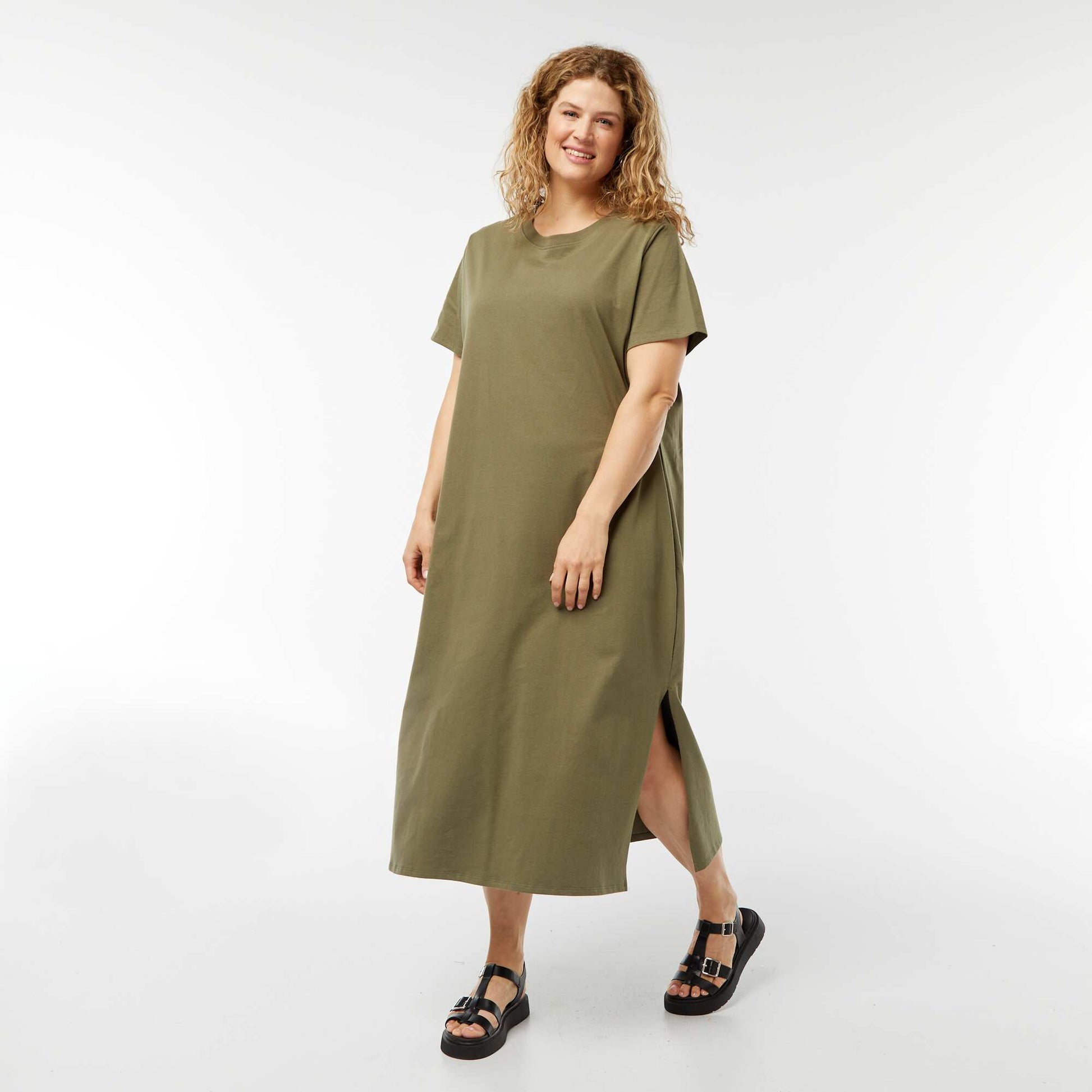Robe t-shirt longue à manches courtes unie KAKI