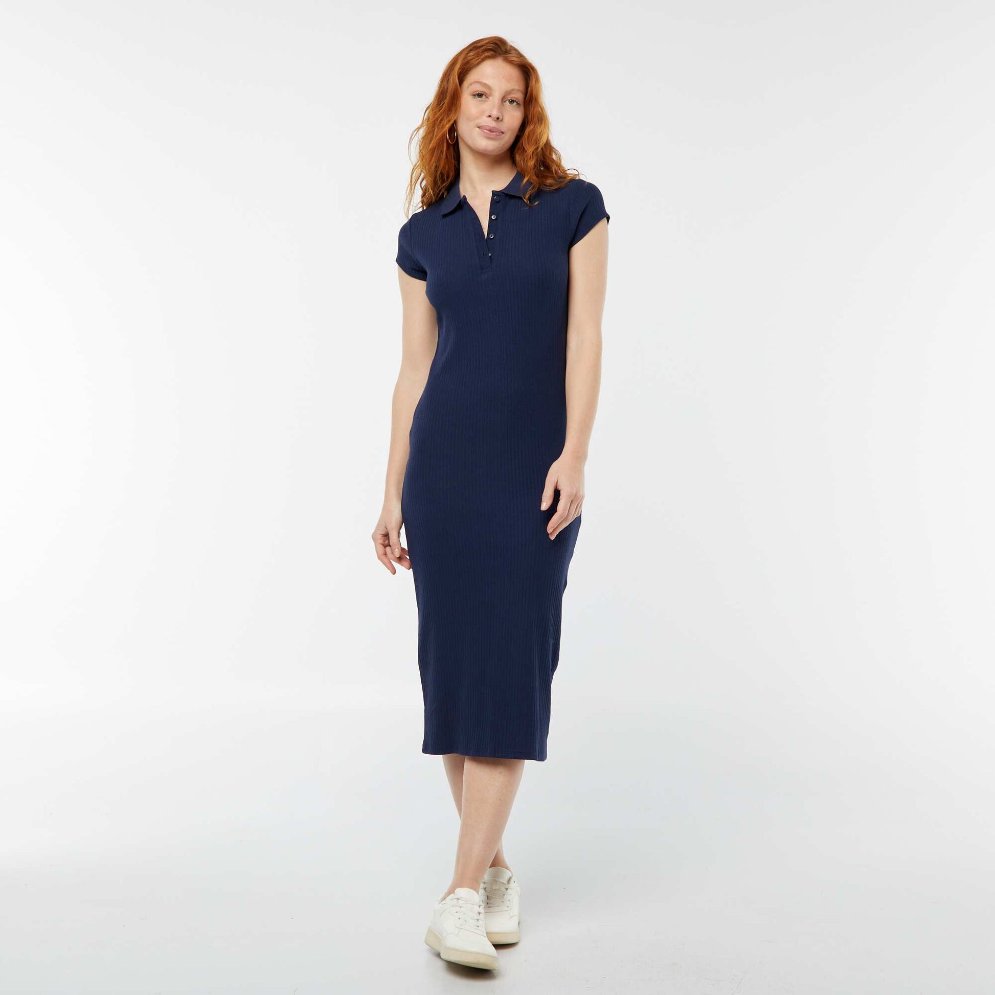 Robe midi côtelée avec un col polo NOIR